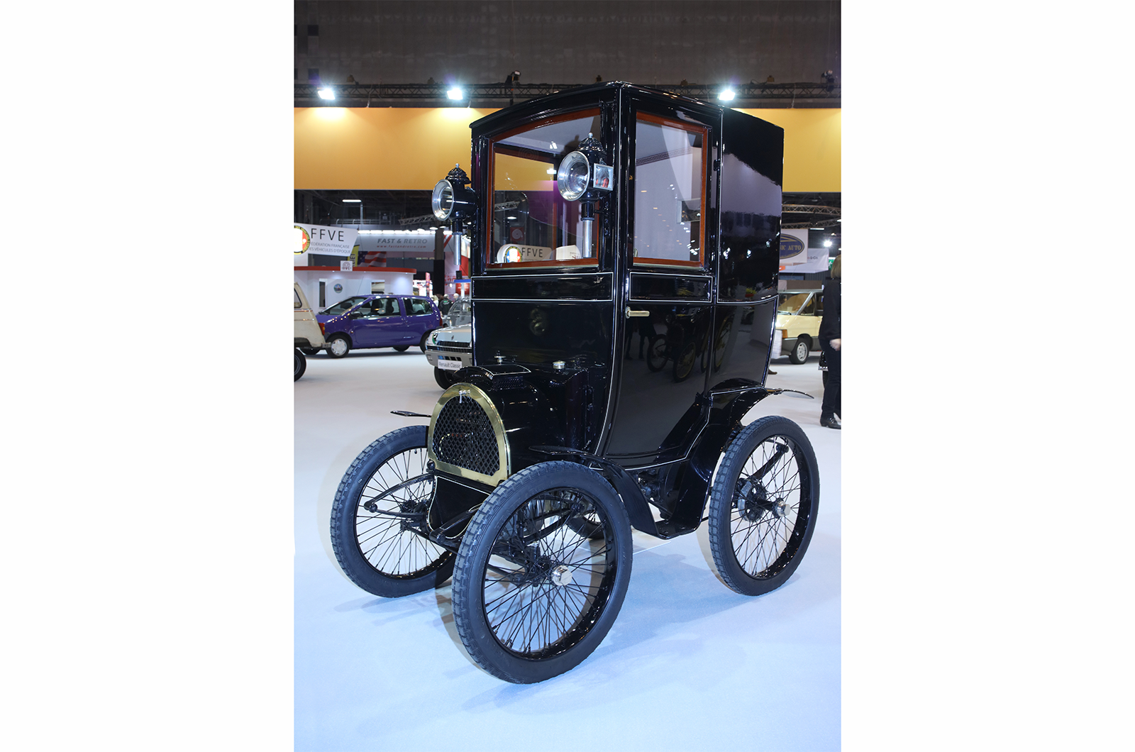 Rétromobile 2018 kicks off in style