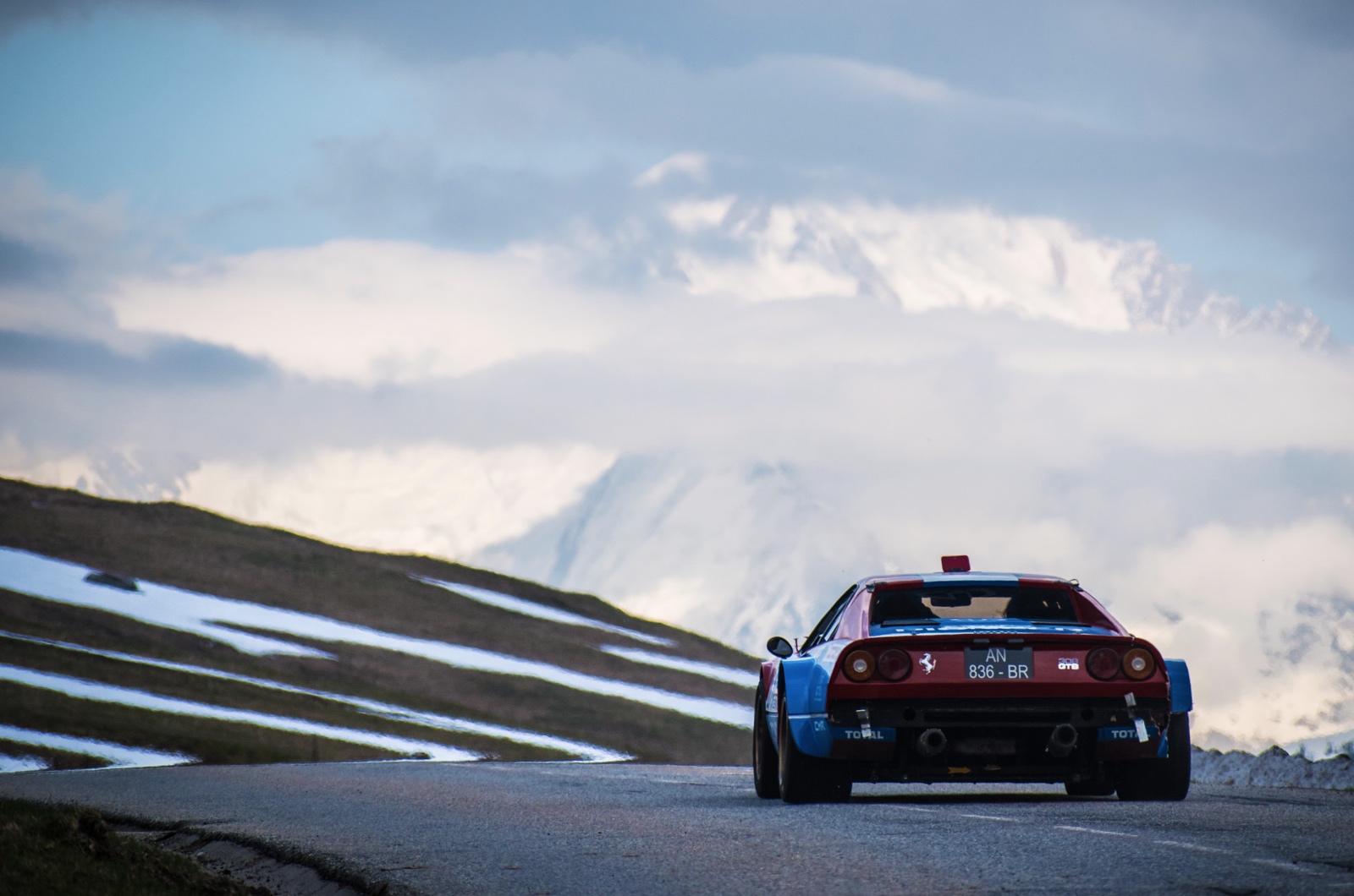 Lotus Elan 26R snatches Tour Auto victory at the last