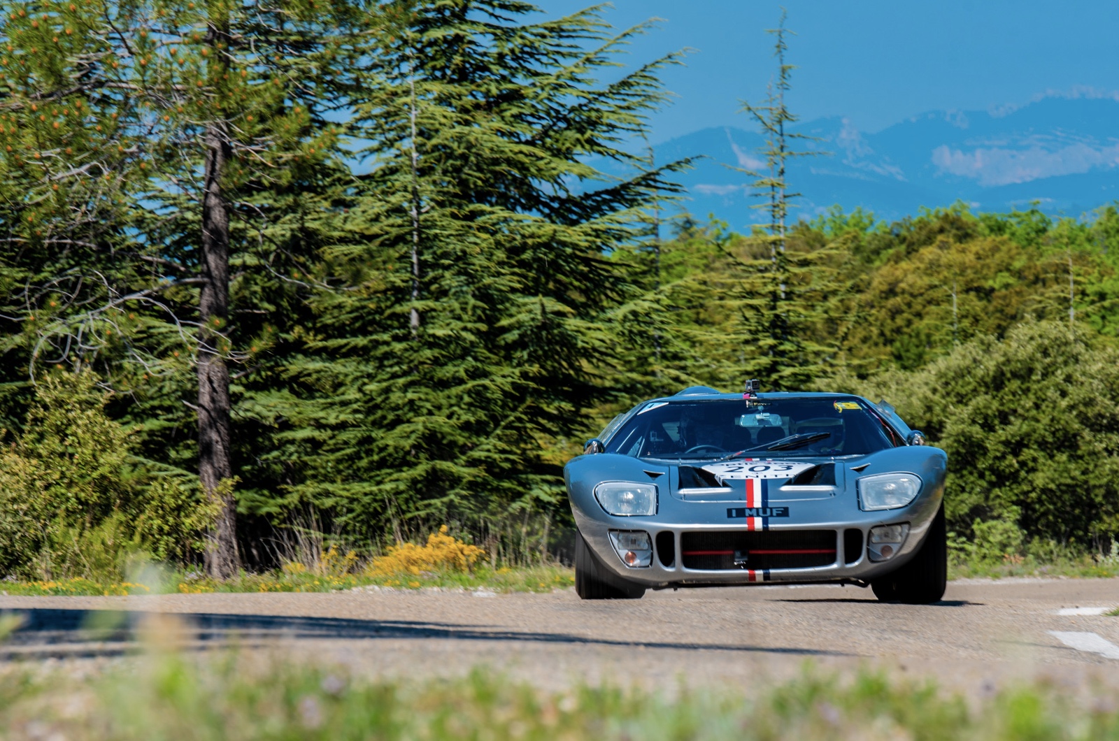 Lotus Elan 26R snatches Tour Auto victory at the last