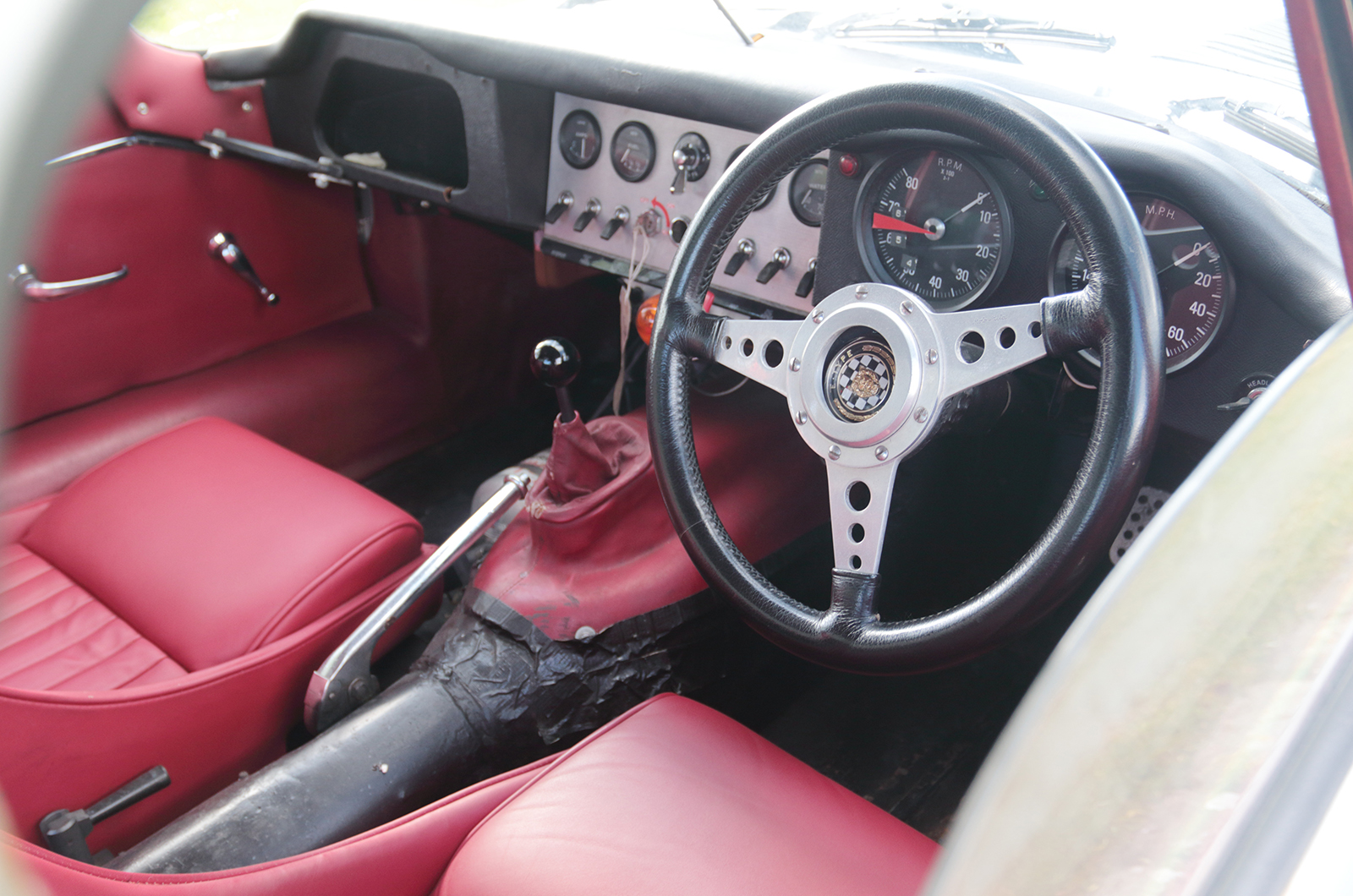 Ex-Sir Stirling Moss Jaguar E-type for sale – Classic & Sports Car