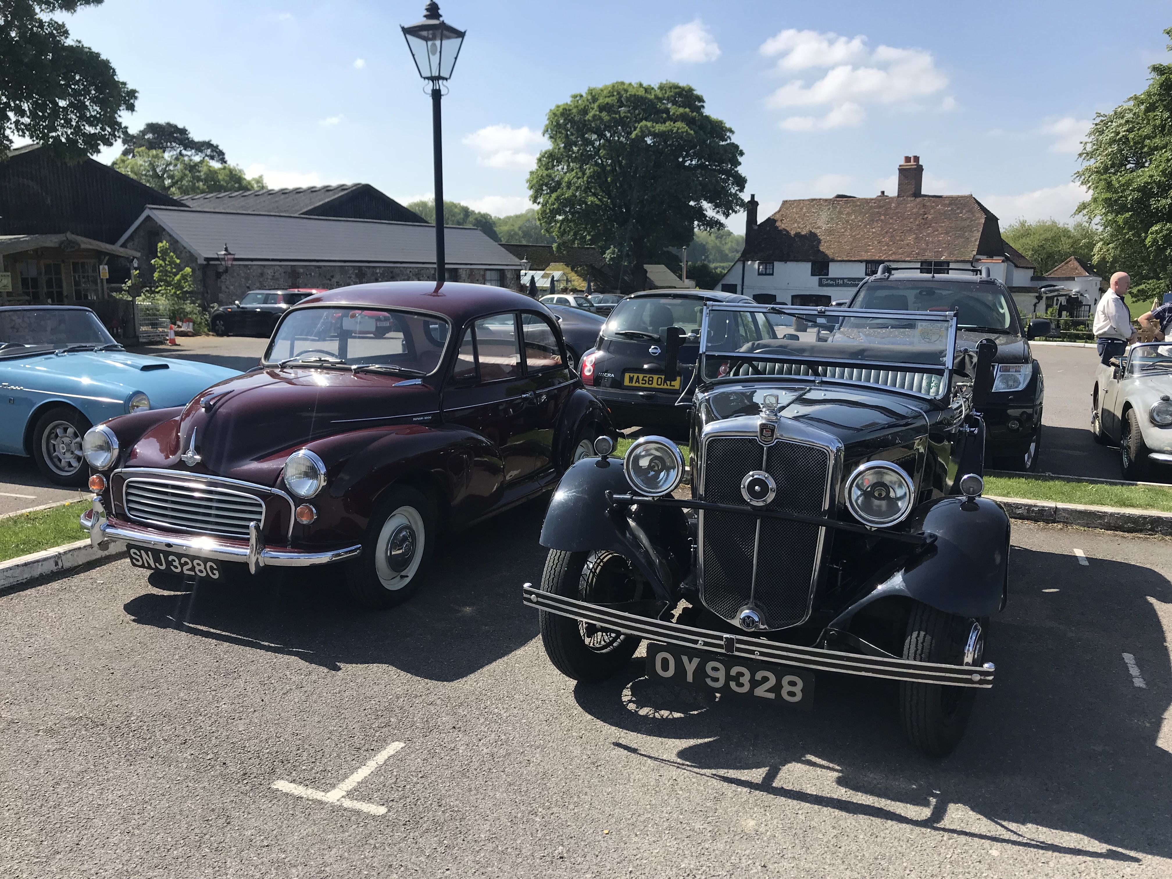 Dozens of classics scale Botley Hill – Classic & Sports Car