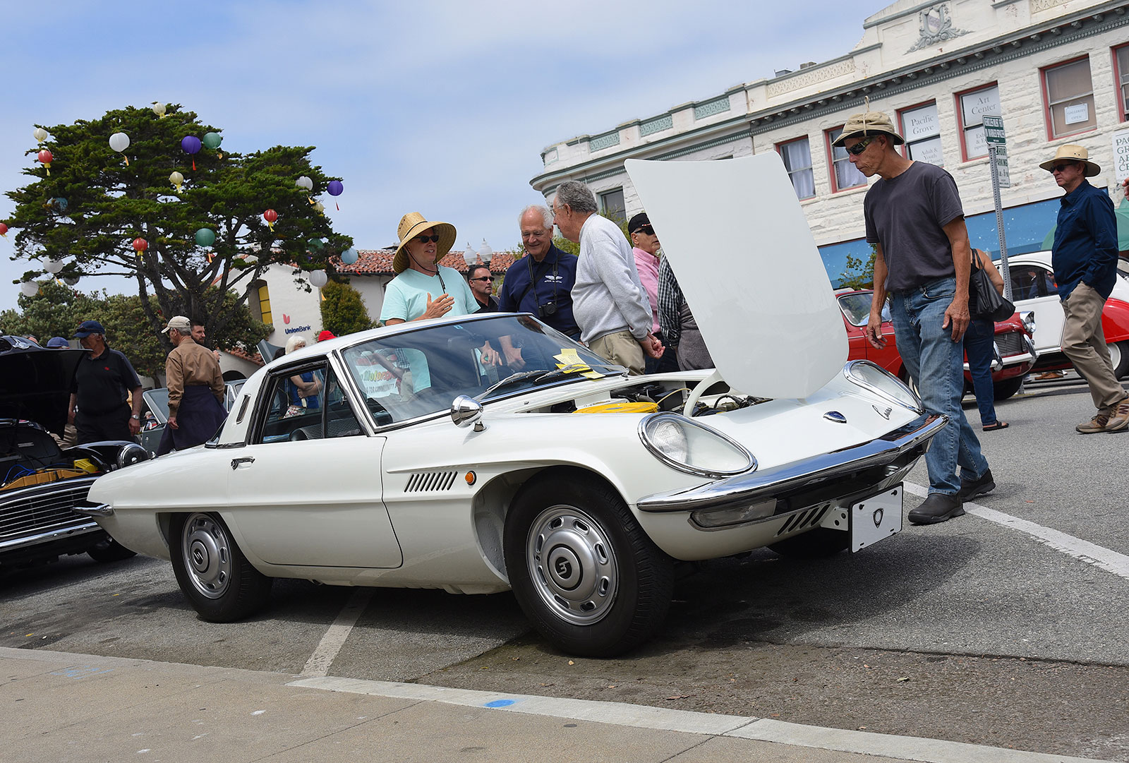 Classic & Sports Car – Rare and unusual classics centre stage at the Little Car Show