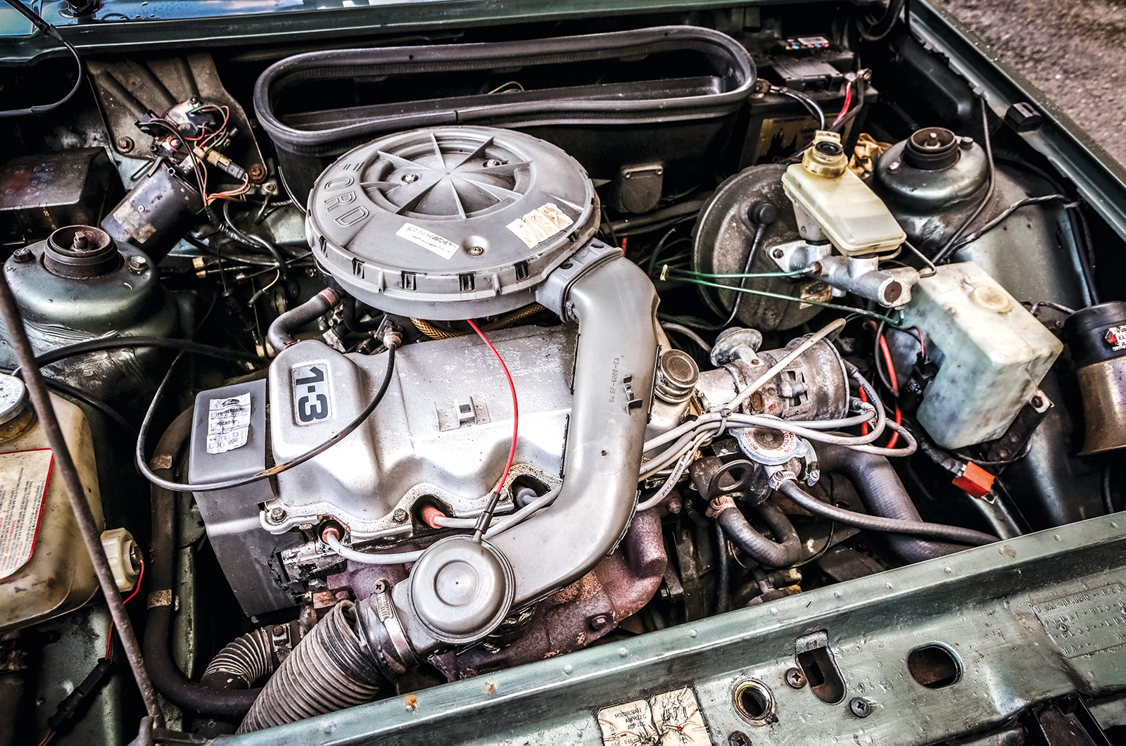 Classic & Sports Car – Ford Escort vs the world!