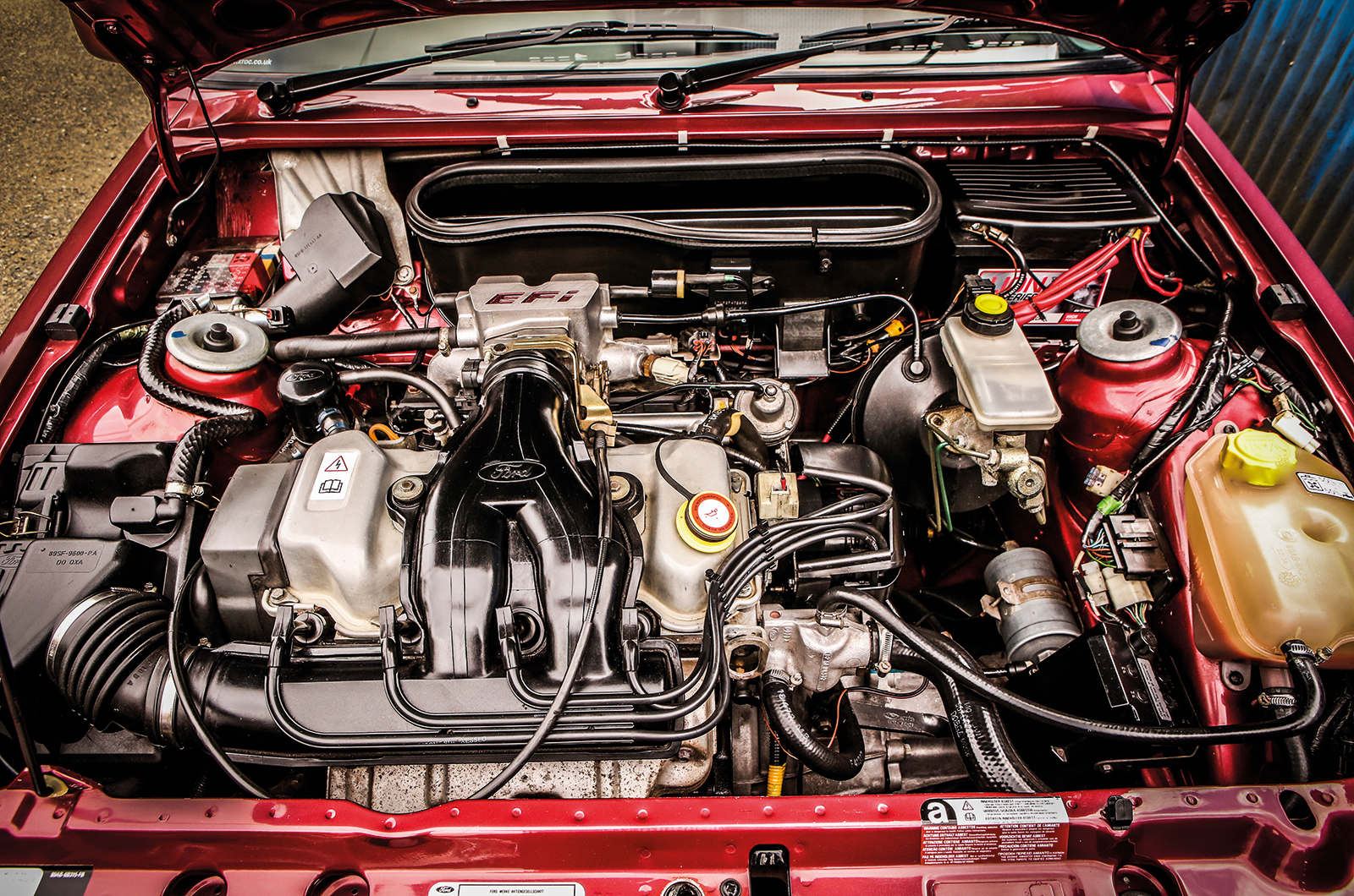 Classic & Sports Car – Ford Escort vs the world!