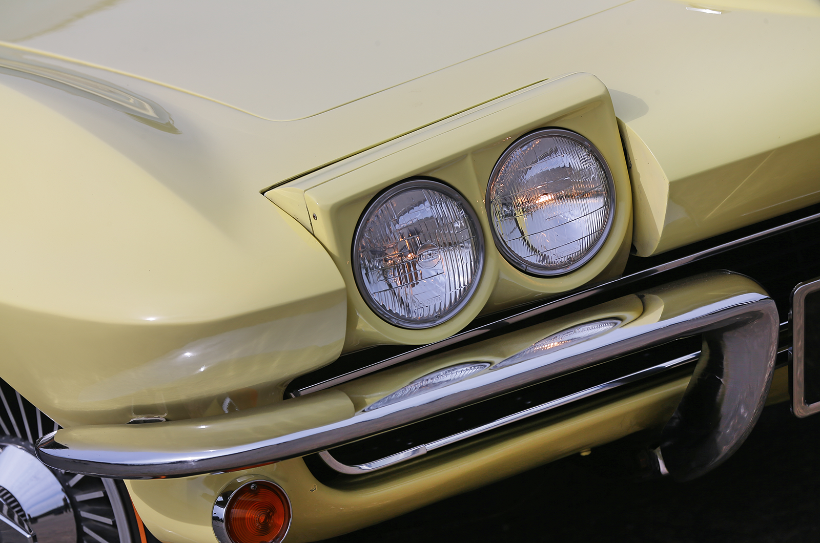 Chevrolet Corvette Sting Ray vs Jaguar E-type vs Toyota 2000GT