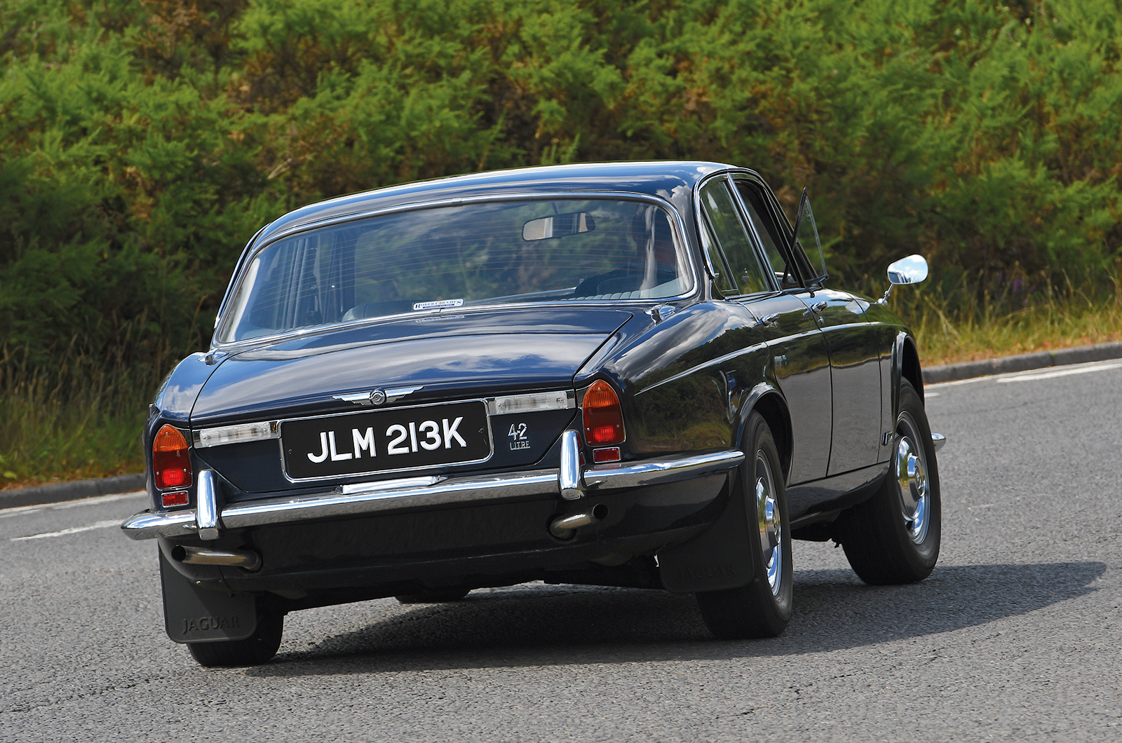 Classic & Sports Car – Why the Jaguar XJ is the world’s best saloon car