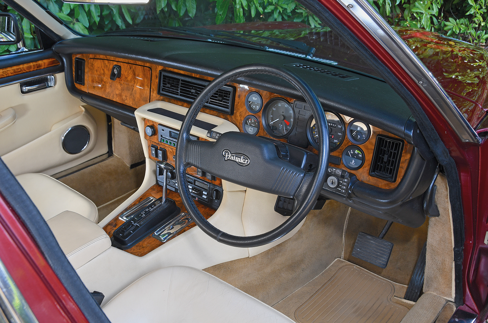 Classic & Sports Car – Why the Jaguar XJ is the world’s best saloon car