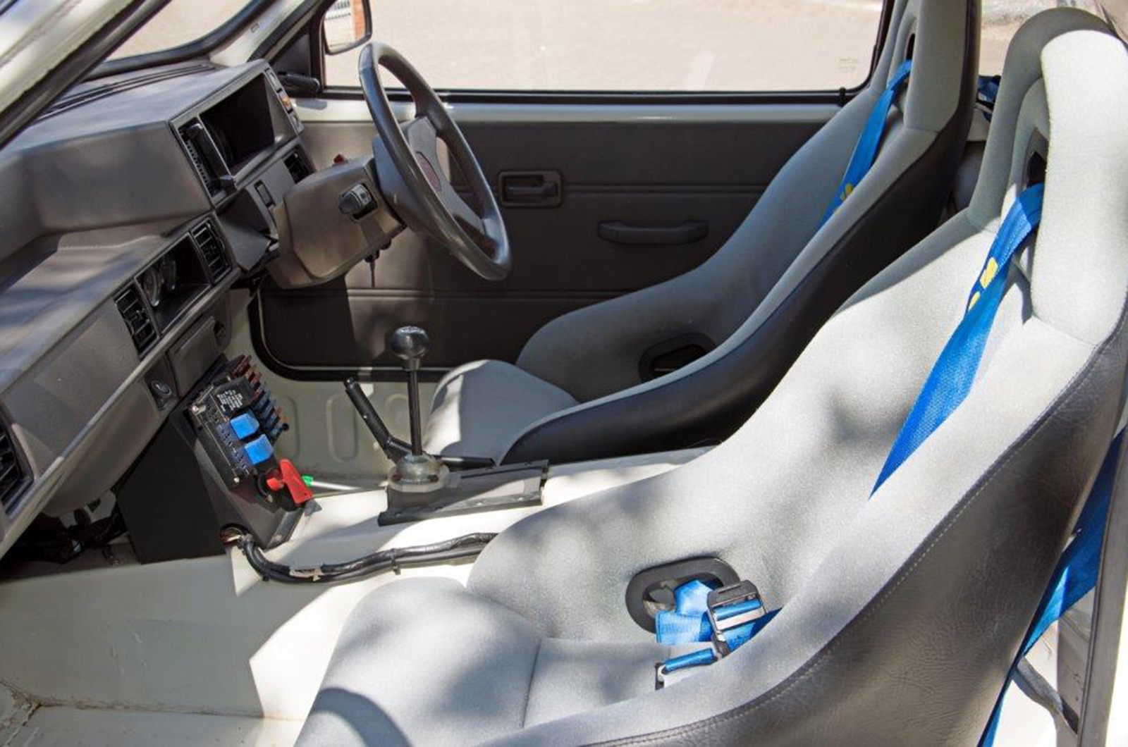 Classic & Sports Car – This 175-mile MG Metro 6R4 could be yours