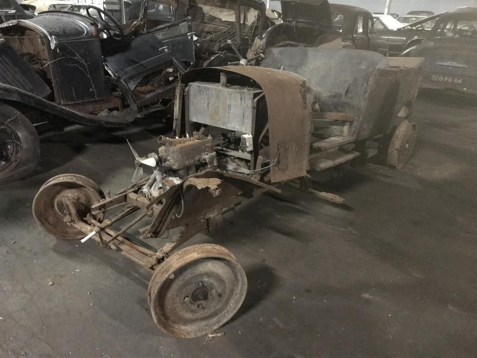 Incredible 81-car French barn-find includes a Miura