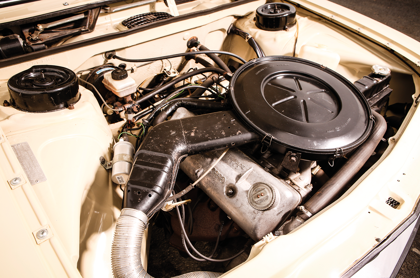 Classic & Sports Car – Is the NSU Ro80 the greatest saloon ever made? NSU Ro80 vs Audi 100 vs Citroen DS23 vs Rover 3.5 Litre vs BMW 2000 vs Mercedes-Benz 230/4