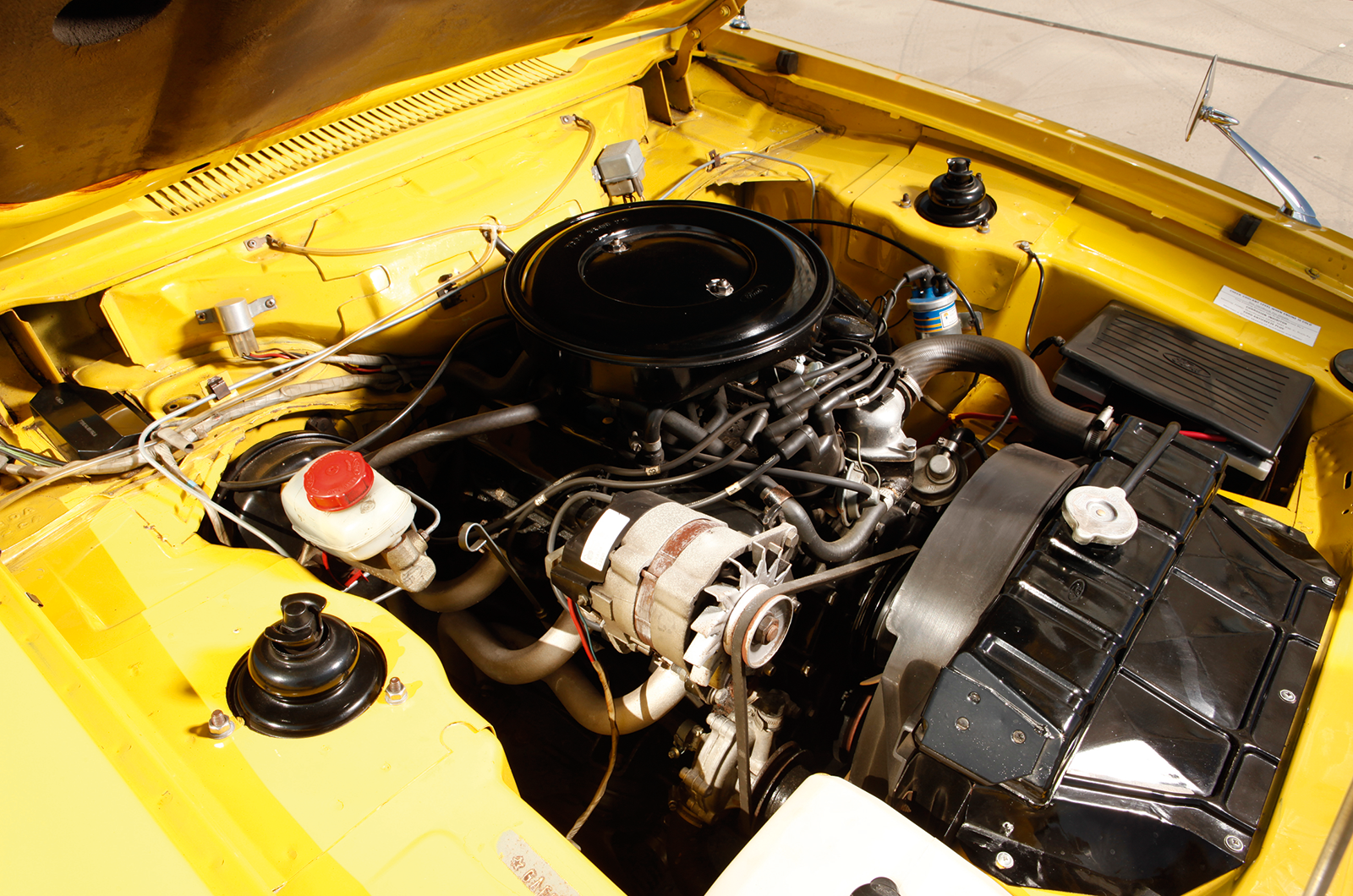 Classic & Sports Car – Ford Capri at 50: Mk1-3 driven