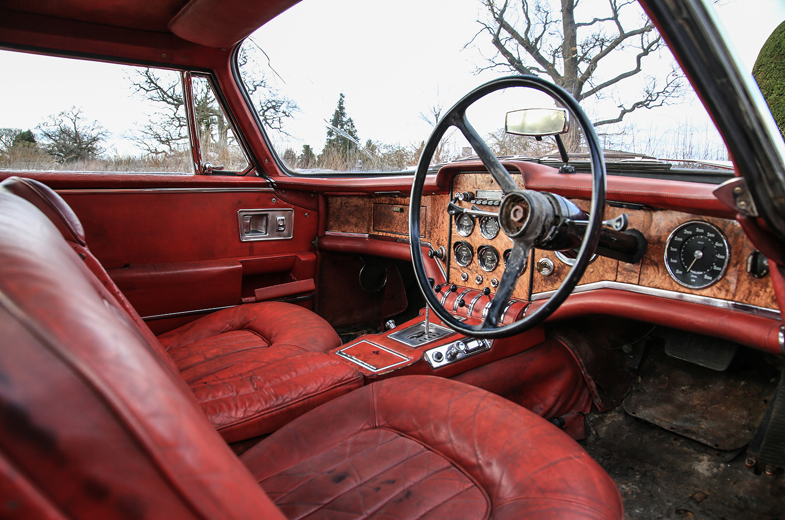 Classic & Sports Car – Barn-find Facel Vega show car to go under the hammer