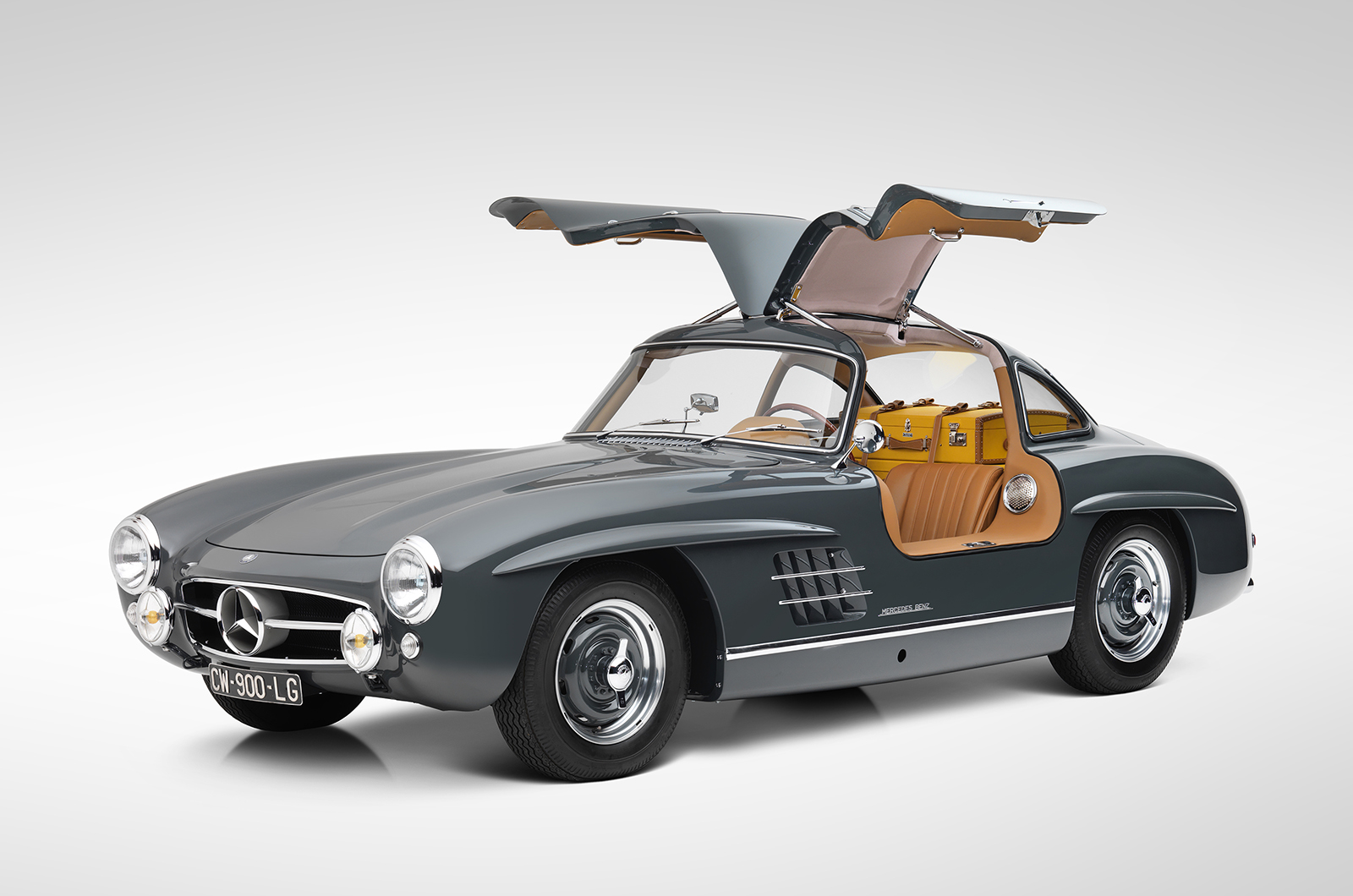 Classic & Sports Car – Big Benz on top at Bonhams' Paris sale