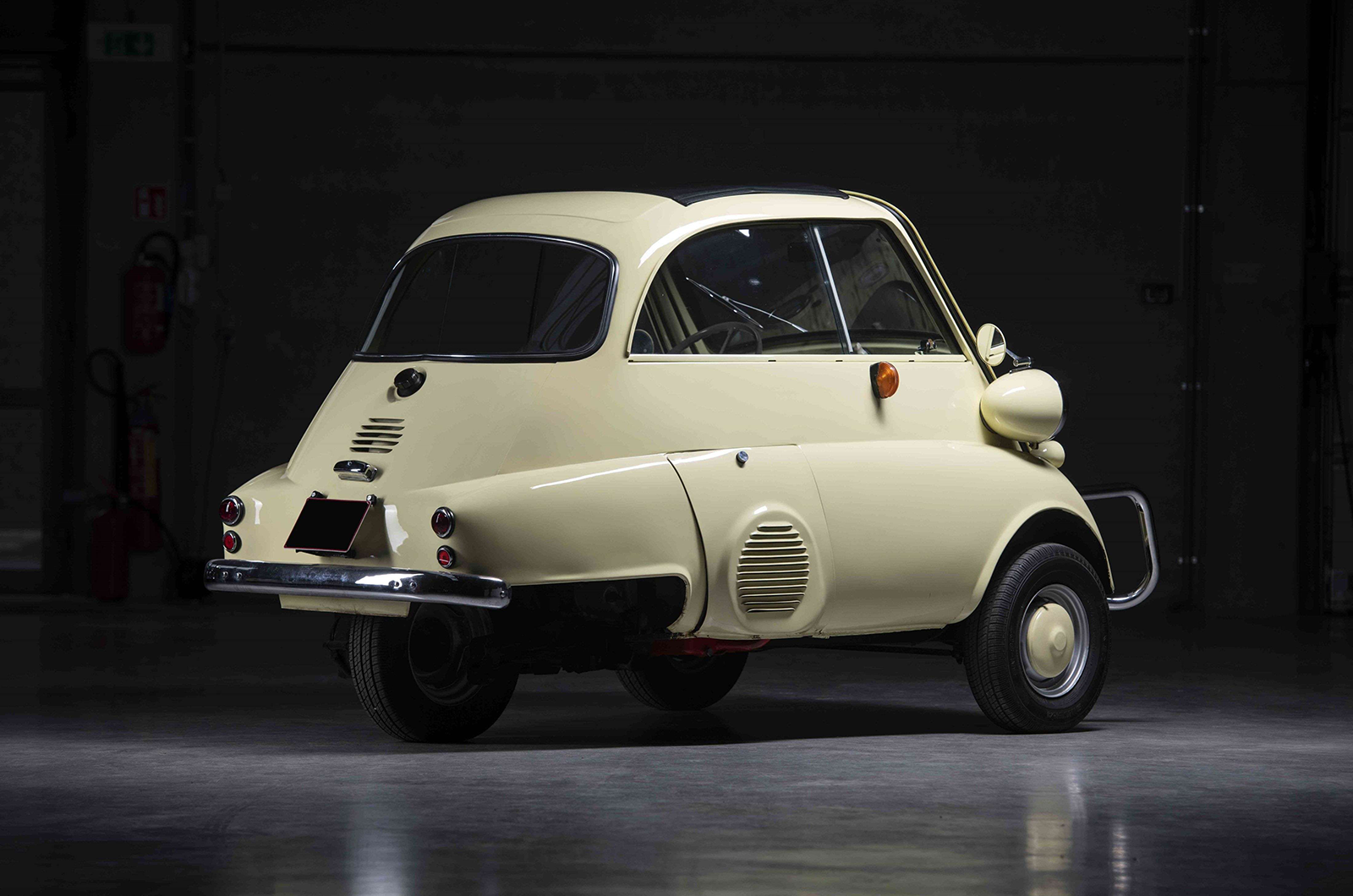 £14m Alfa Romeo 8C tops incredible Artcurial auction