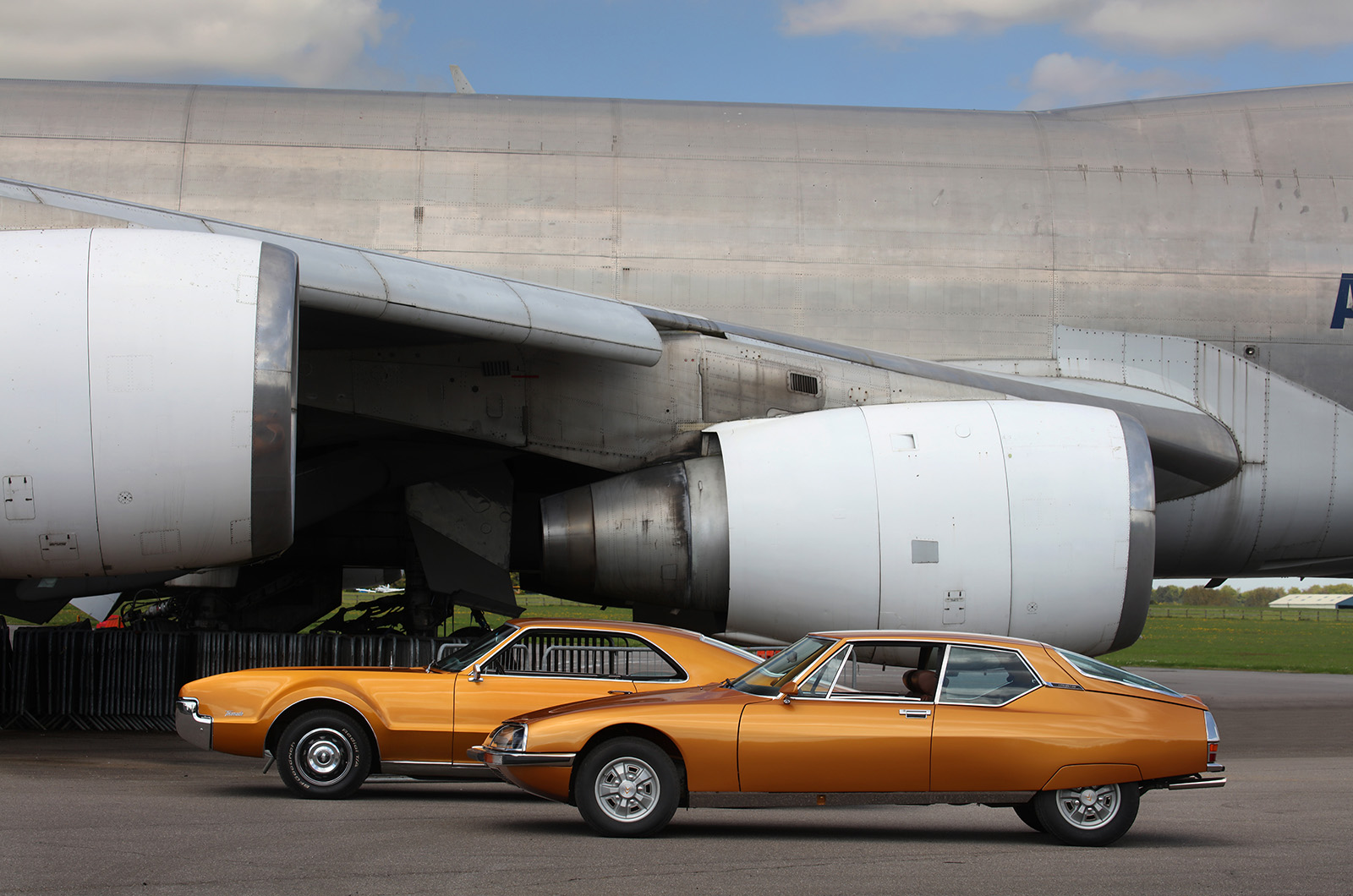 Classic & Sports Car – Citroën SM and Oldsmobile Toronado: groundbreaking GTs