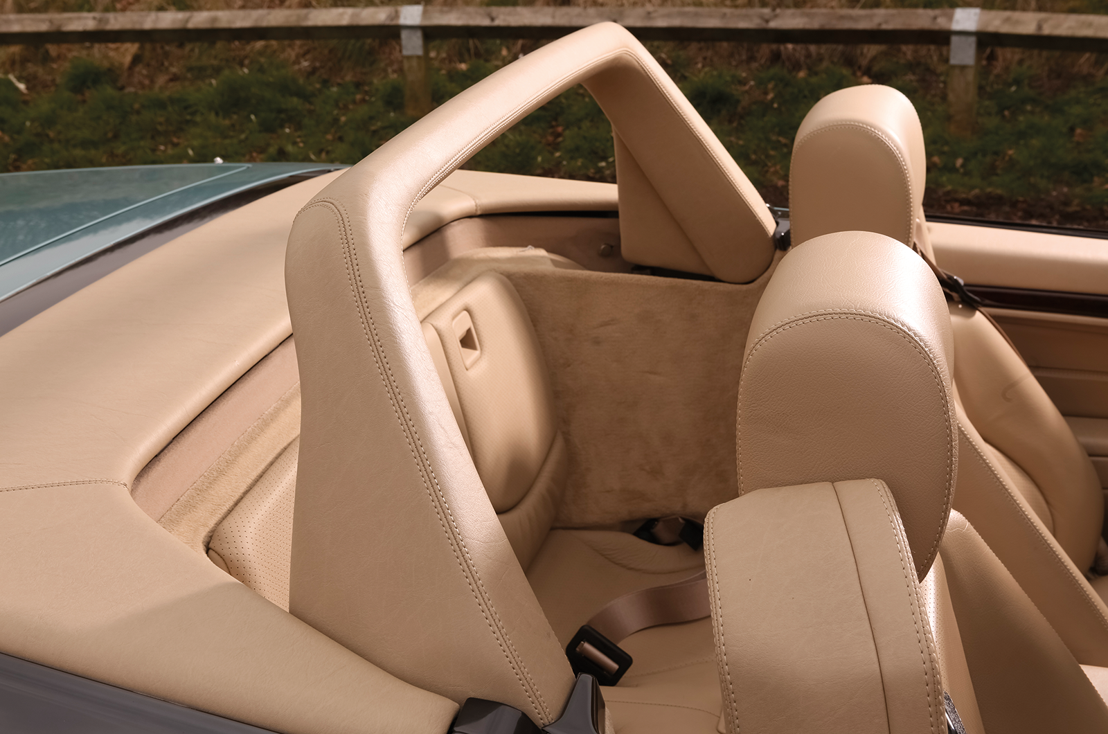 Classic & Sports Car – Buyer’s guide: Mercedes-Benz SL (R129)