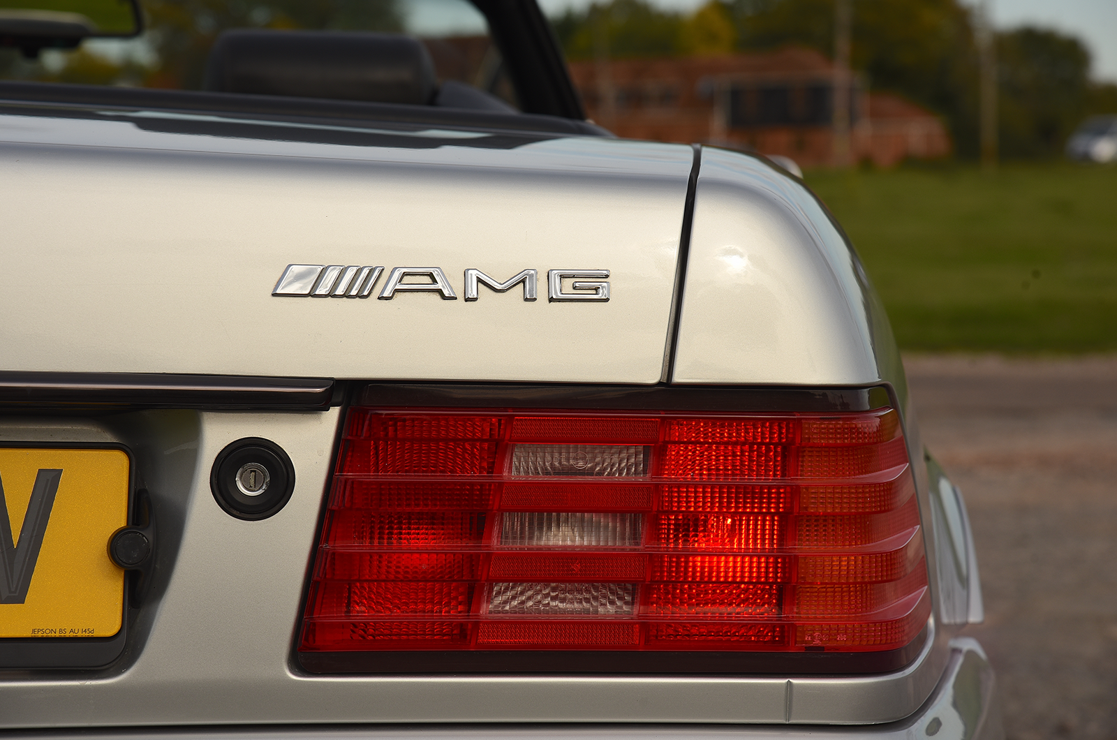 Classic & Sports Car – Buyer’s guide: Mercedes-Benz SL (R129)