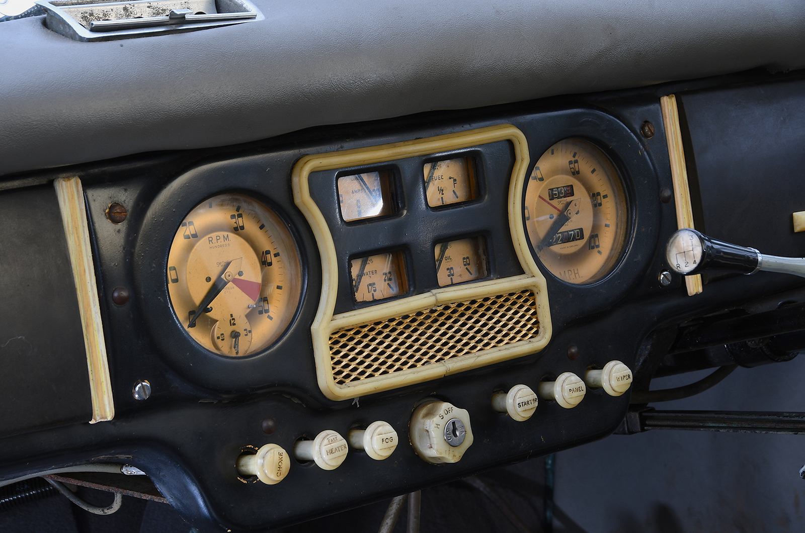 Classic & Sports Car – Austin A90 Atlantic: unintended British star