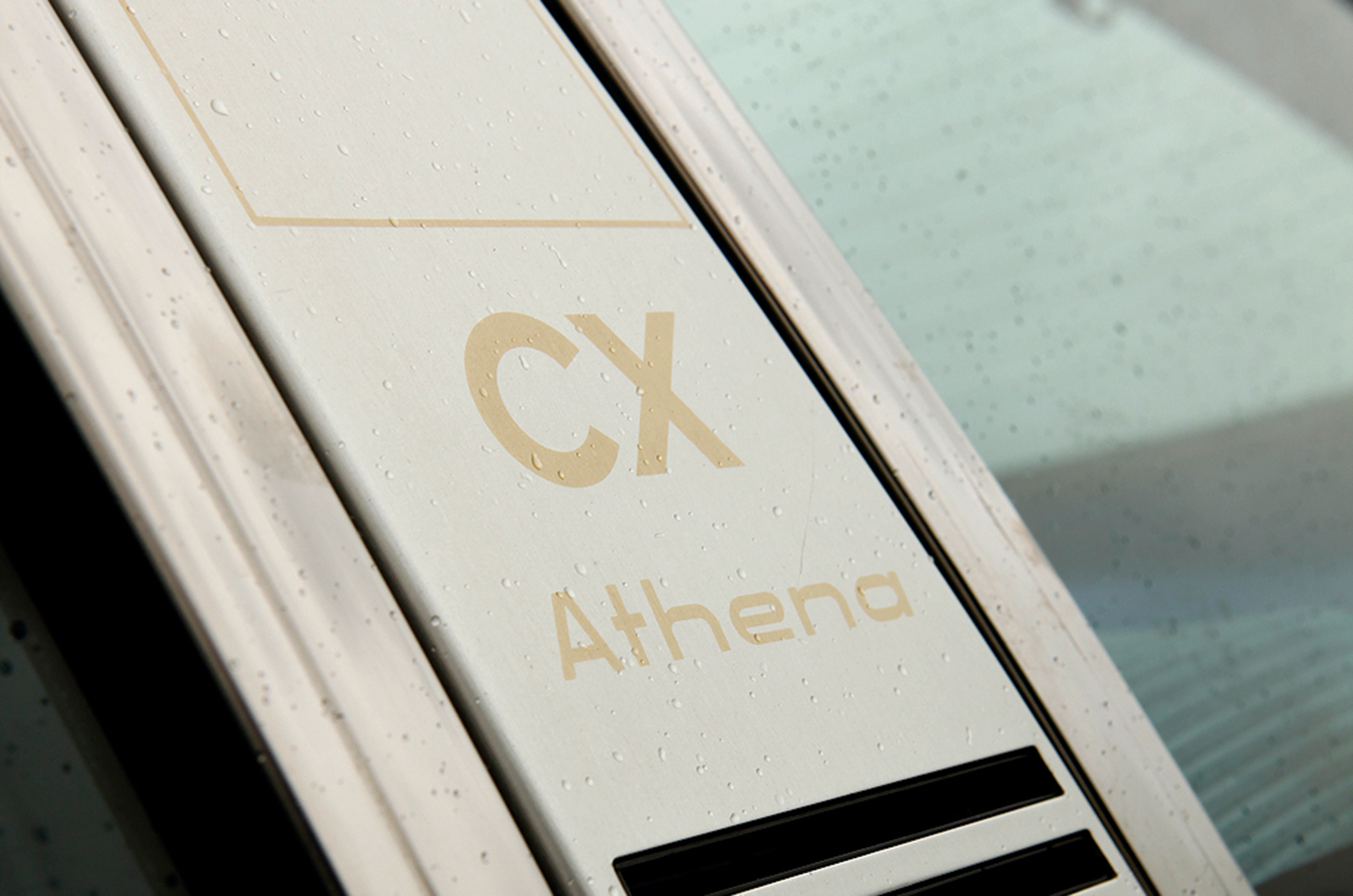 Classic & Sports Car – Celebrating the big Citroën saloon with DS, CX, XM and C6