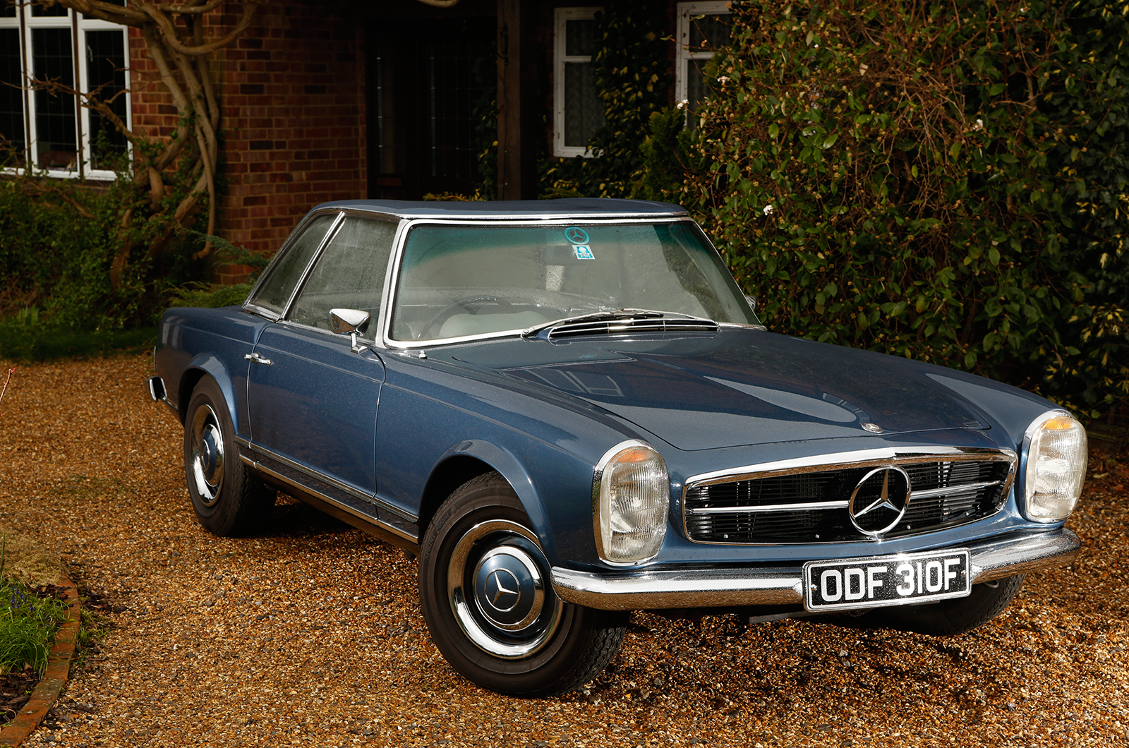 Don’t buy that, buy this: Peugeot 504 vs Mercedes Pagoda 