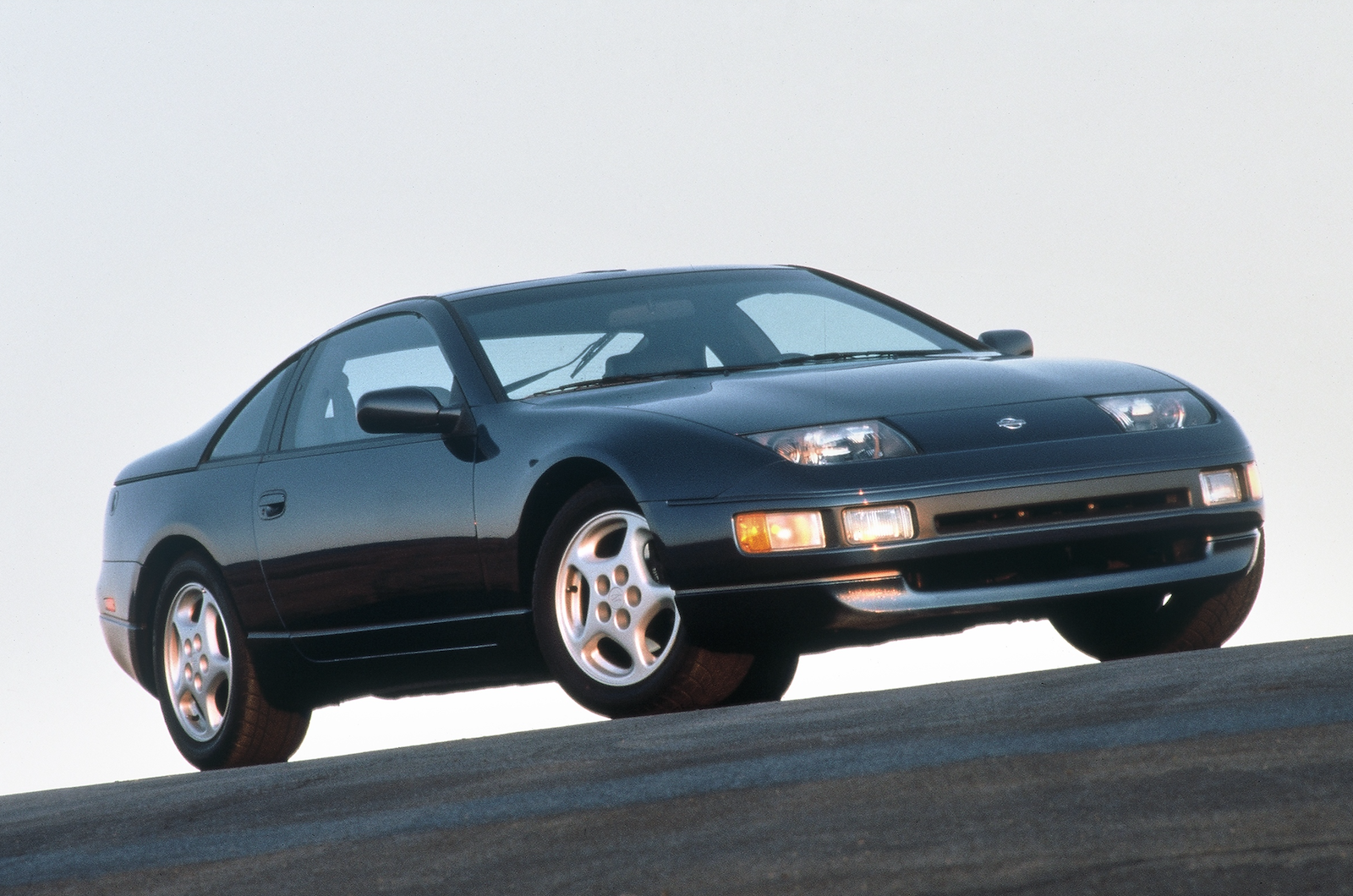 Classic & Sports Car – 19 undervalued classics from the 1990s