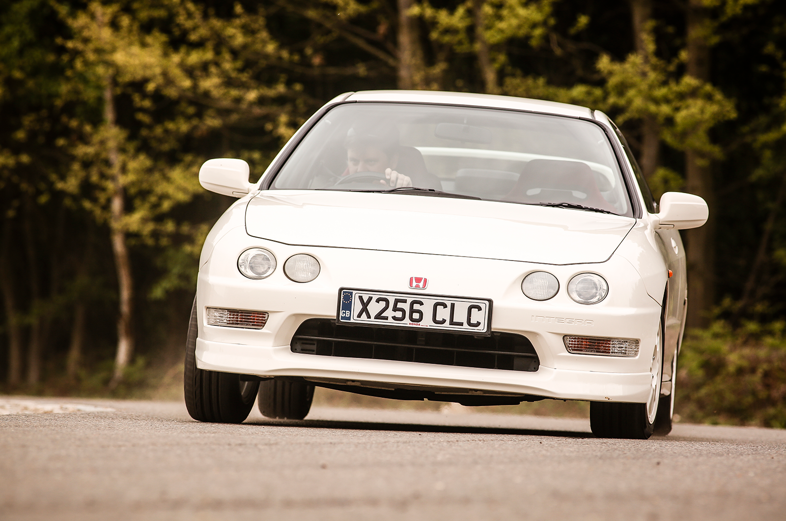 Classic & Sports Car – 19 undervalued classics from the 1990s