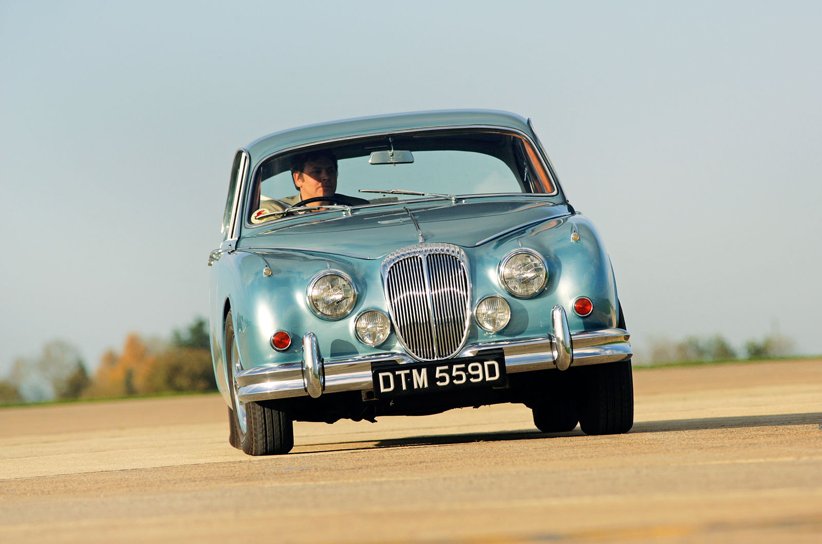 Classic & Sports Car – Champagne classics on a lemonade budget