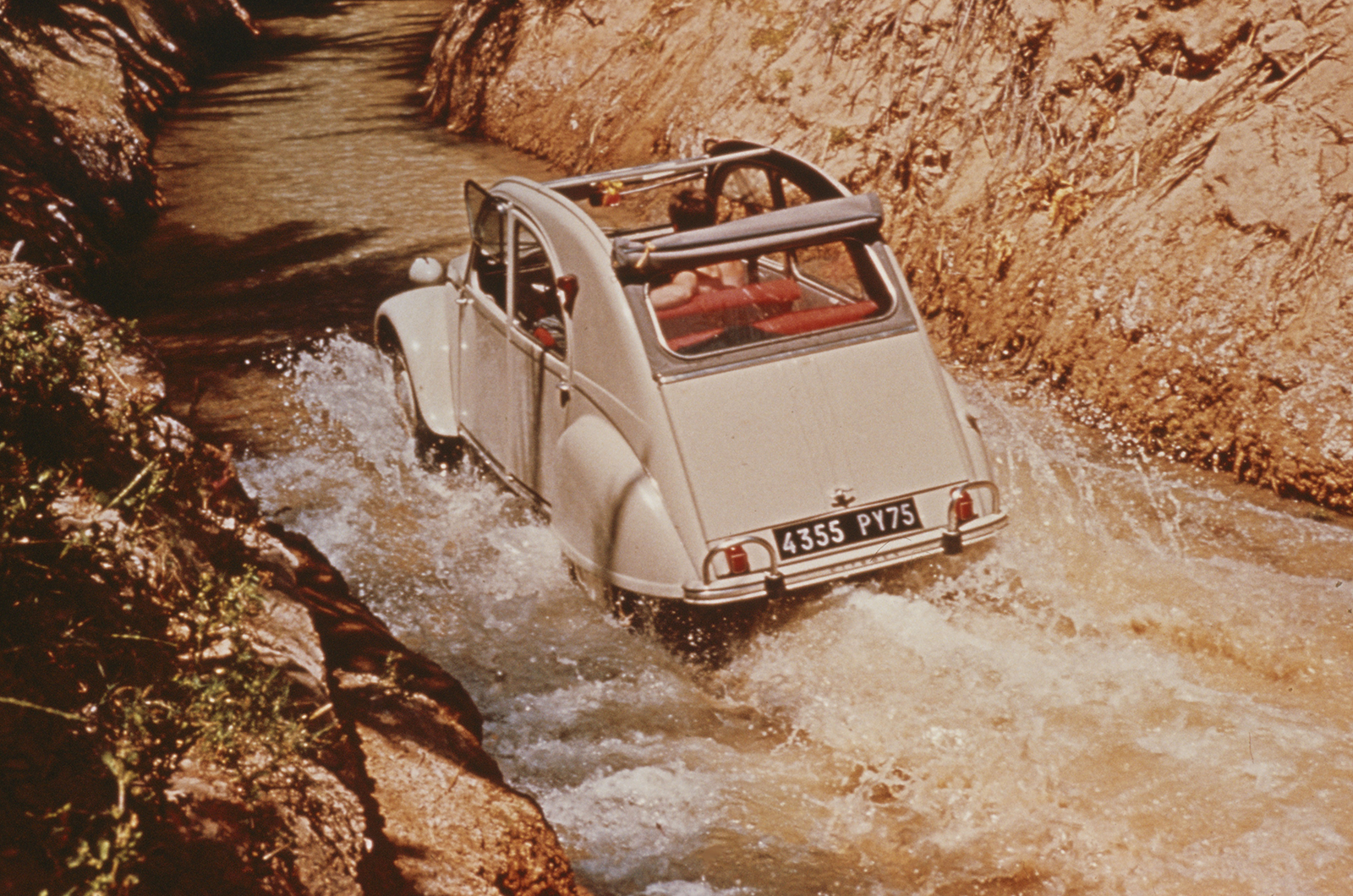 Classic & Sports Car – Buyer’s guide: Citroën 2CV