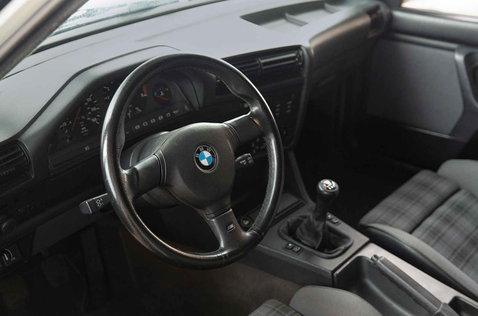 Classic & Sports Car – E30 M3 leads modern-classic charity fundraiser