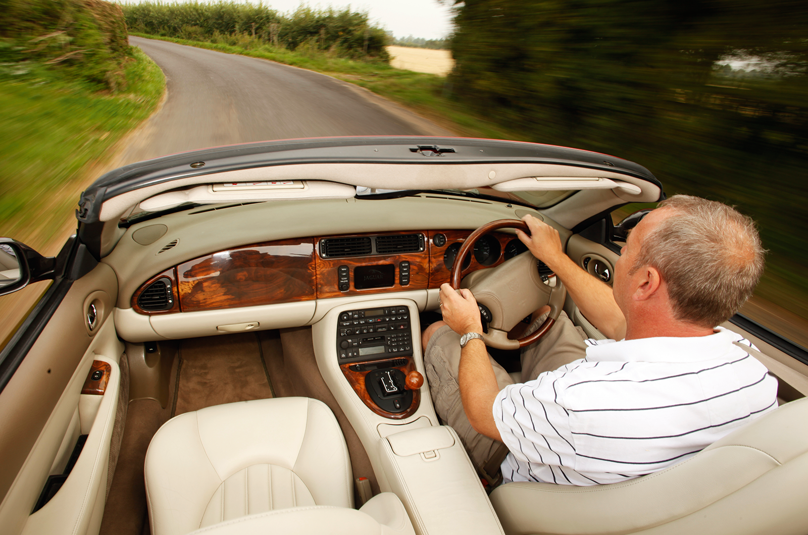 Classic & Sports Car – Jaguar XK8/XKR