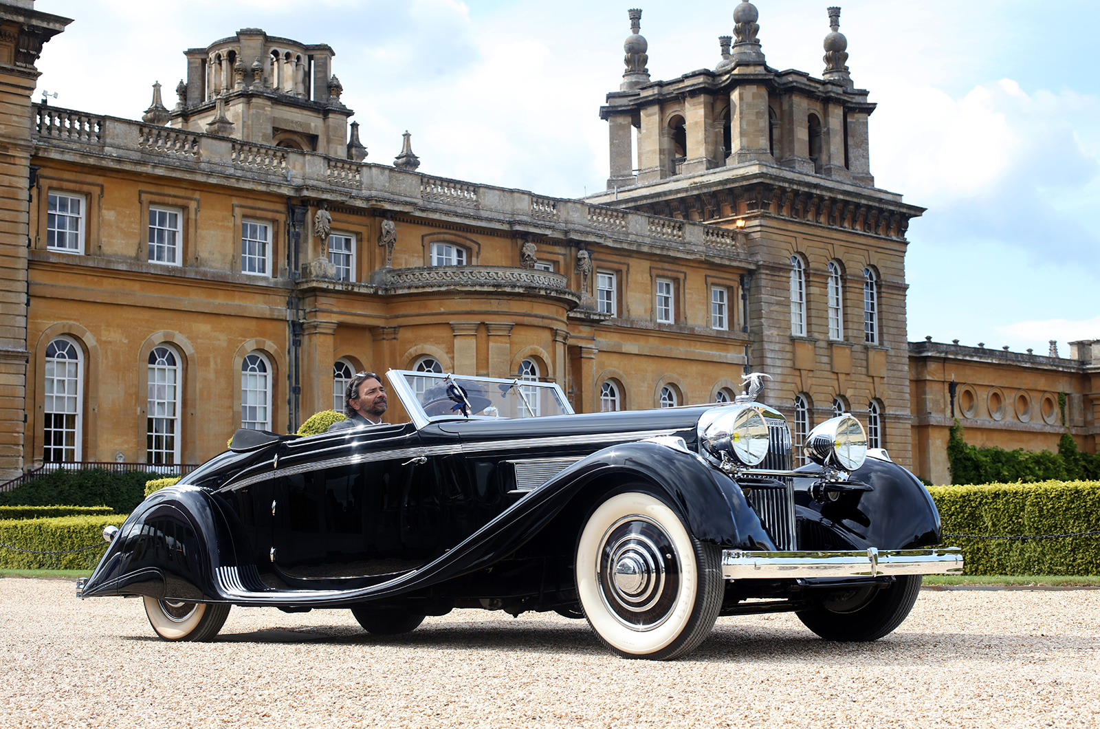 Classic & Sports Car – Talbot-Lago scoops top prize at Salon Privé
