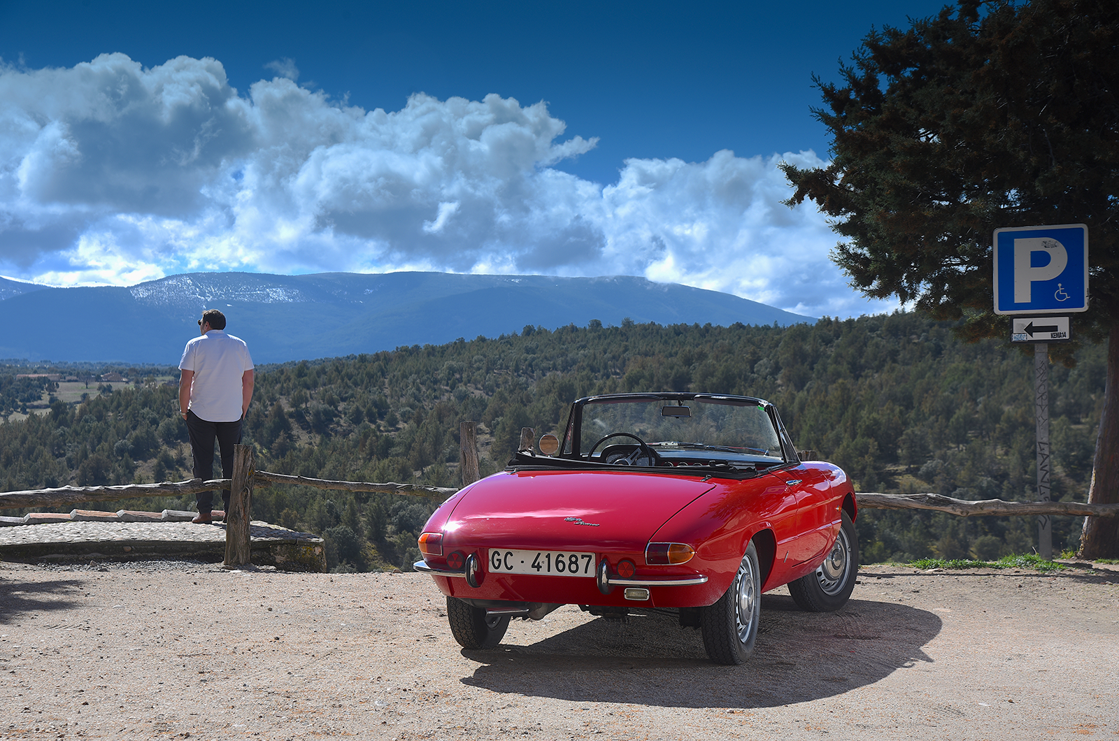Classic & Sports Car – Dream drive: Alfa Romeo Duetto 1600