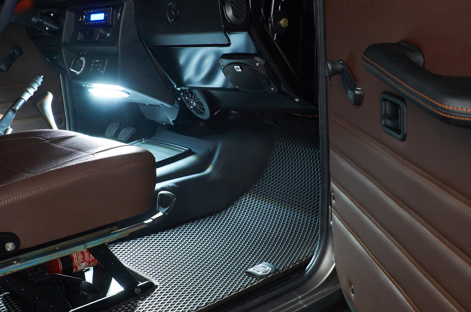 Classic & Sports Car – Tell us you don’t want these super-cool restored G-Wagens