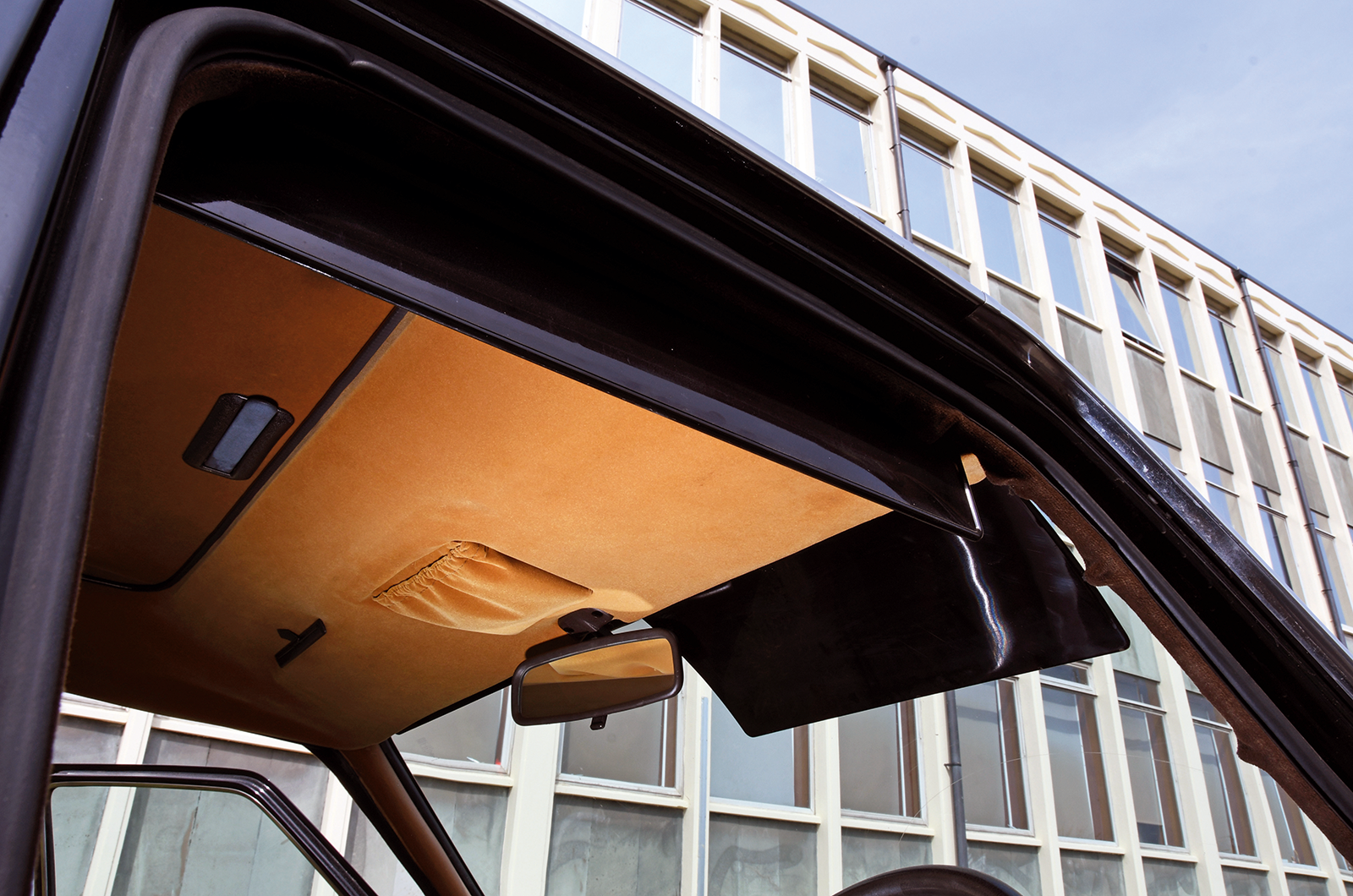 Classic & Sports Car – This is the modern world: Chrysler 2 Litre, Peugeot 504GL & Fiat 132