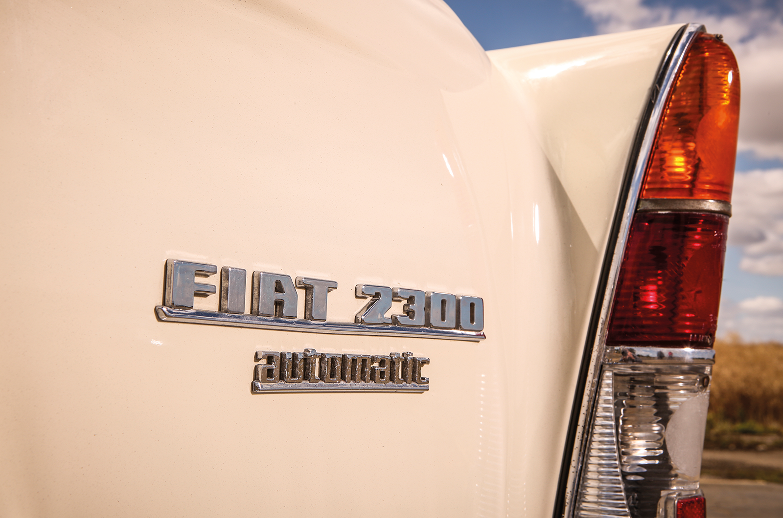 Classic & Sports Car – Estates of the nations: Fiat vs Volvo vs Triumph