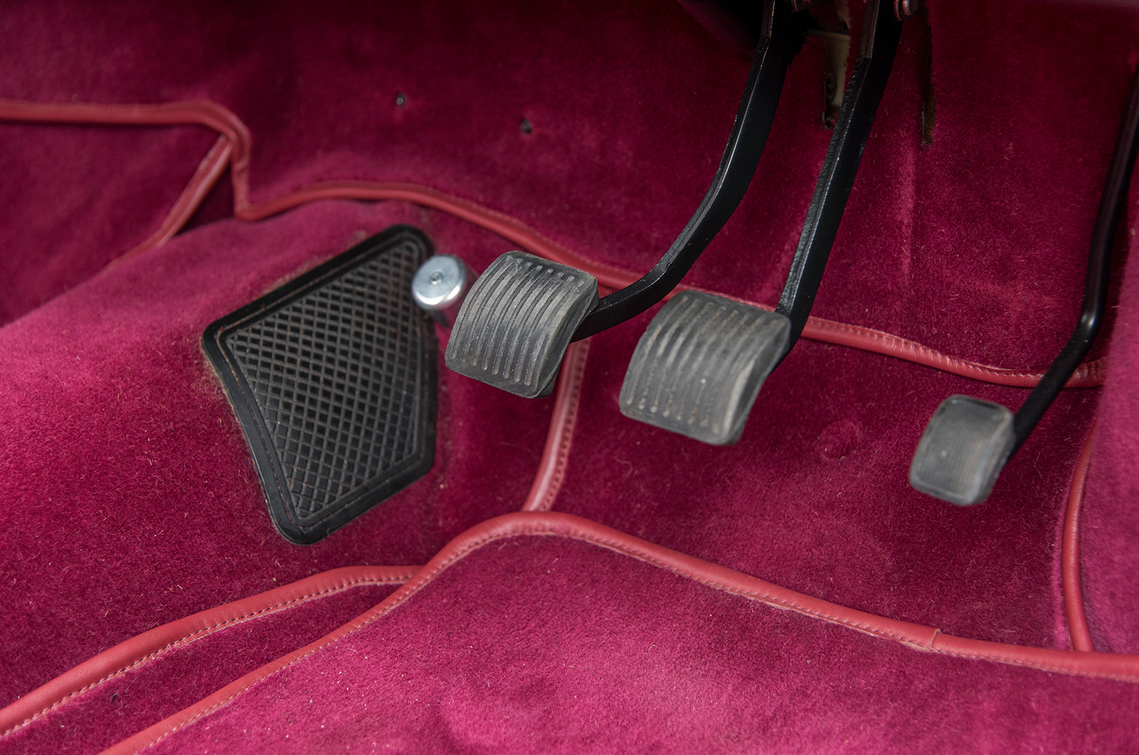 Classic & Sports Car – One man’s mission to restore a Riley One Point Five