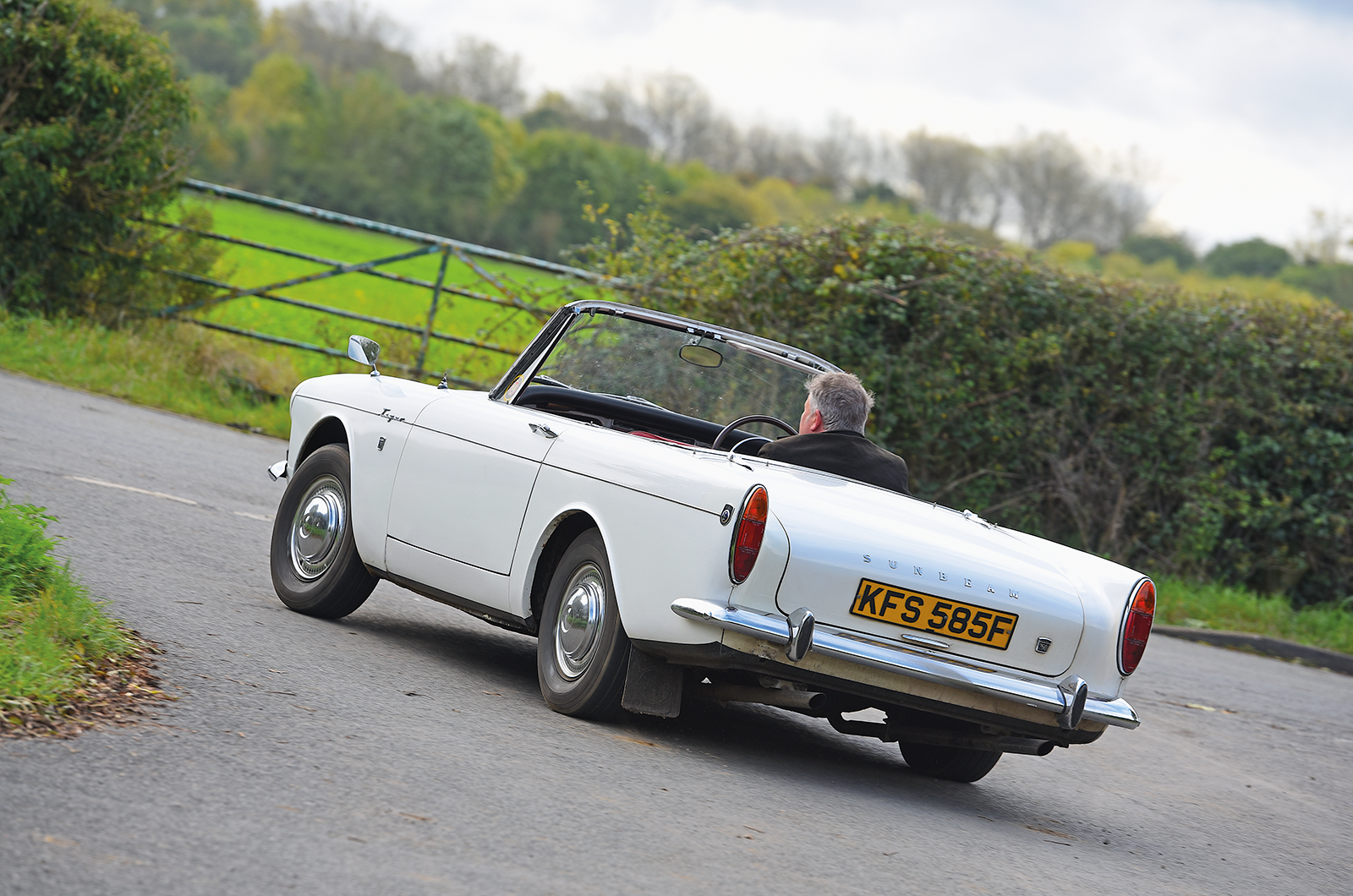 Cornering in a Sunbeam Tiger
