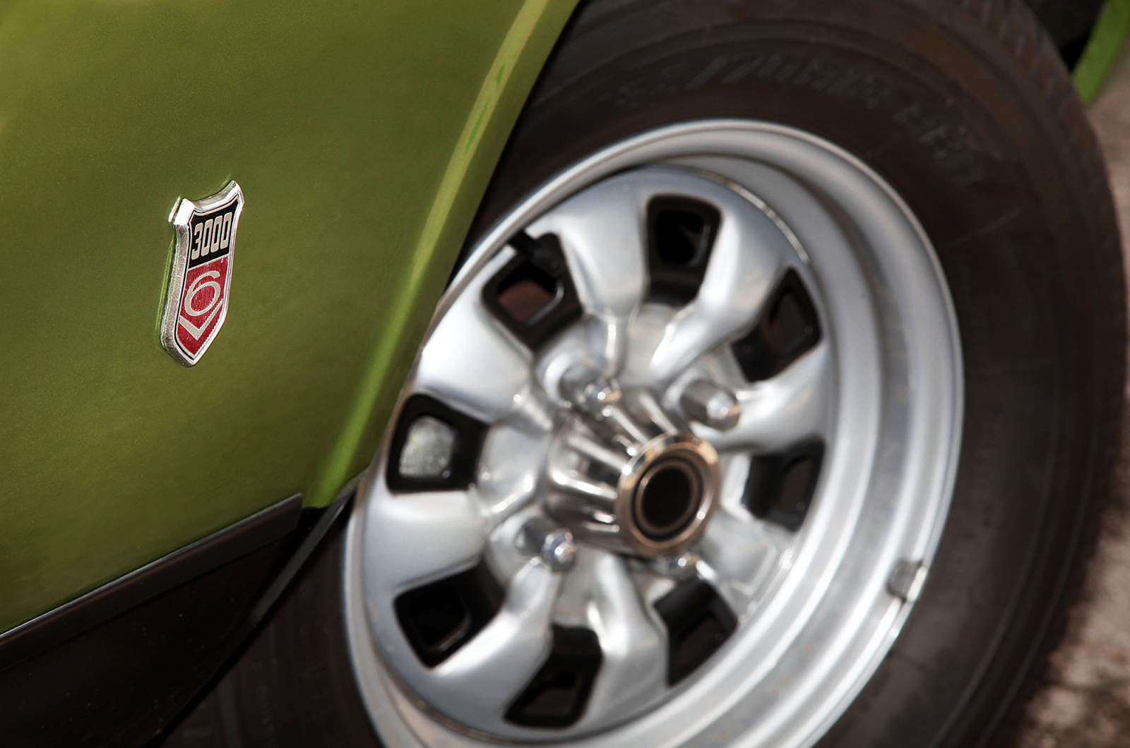 Classic & Sports Car – Coupé conundrum: Ford Capri vs Datsun 240Z