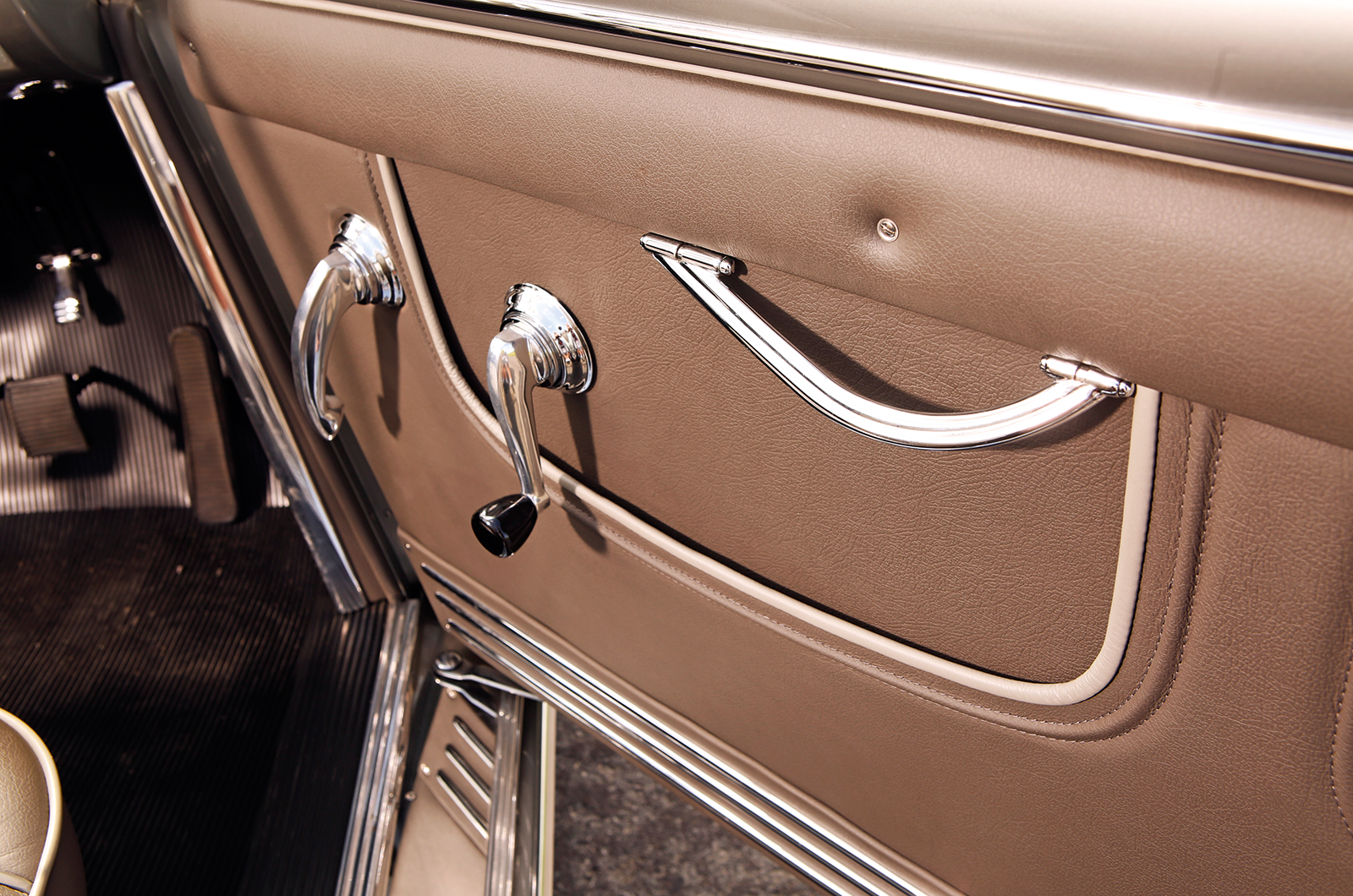 Classic & Sports Car – Falling in love again with the Lancia Aurelia B50 Cabriolet