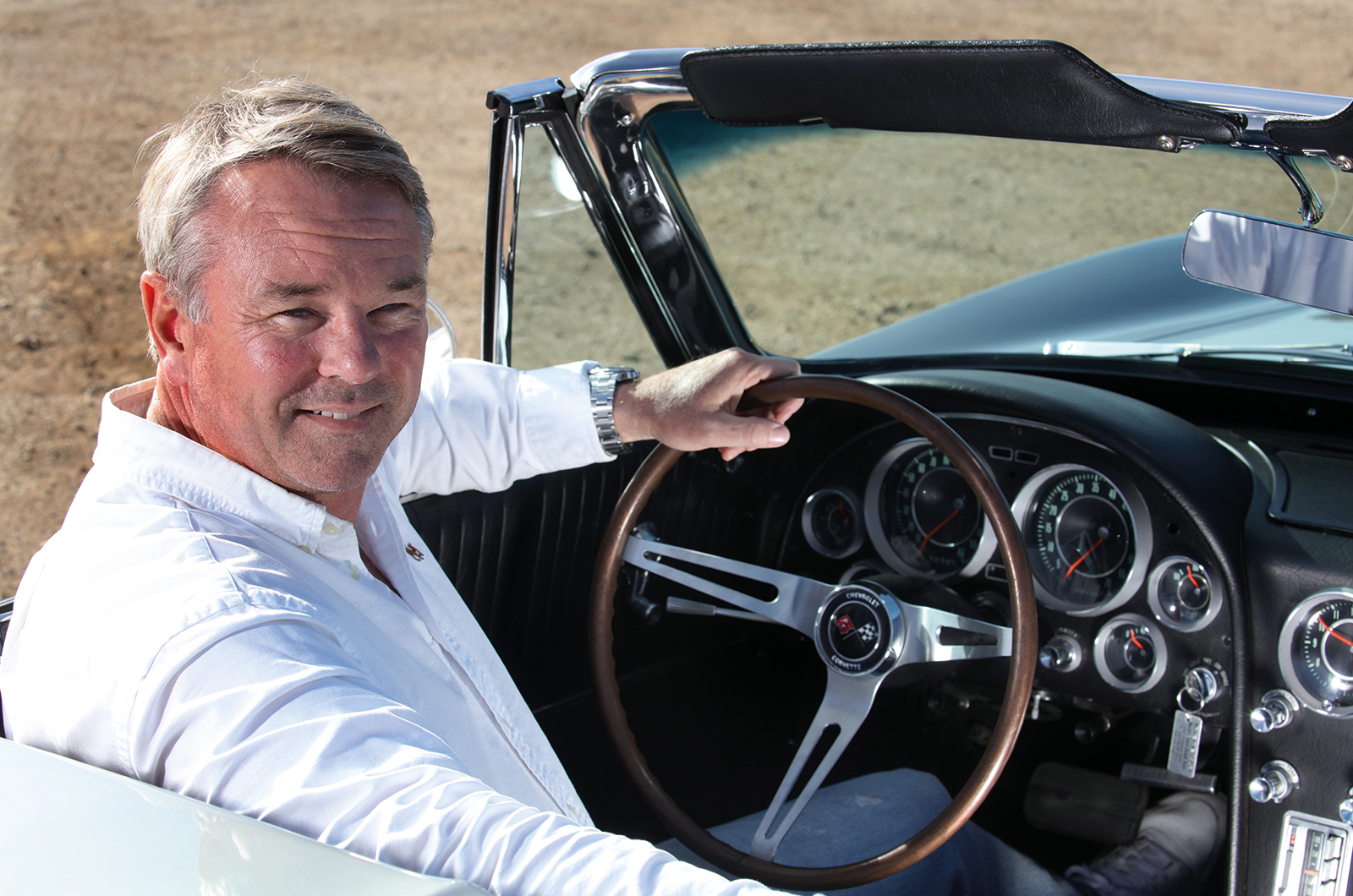 Classic & Sports Car – Transatlantic tussle: Chevrolet Corvette vs Jaguar E-type