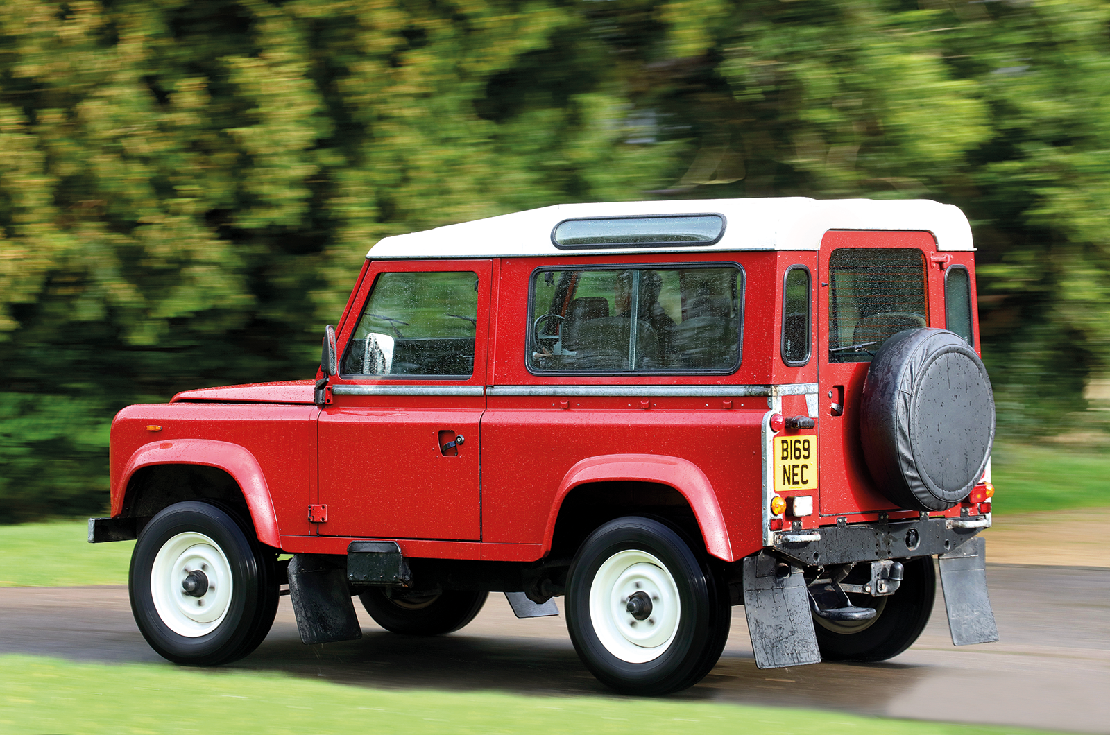 Classic & Sports Car – Land Rover 90, 110 and Defender buyer’s guide