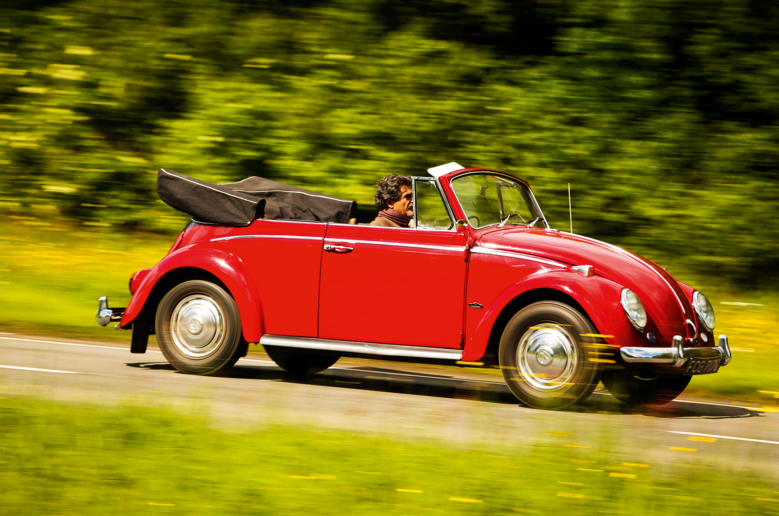 Classic & Sports Car – Sixties summer stunners: Herald vs Beetle vs Caravelle