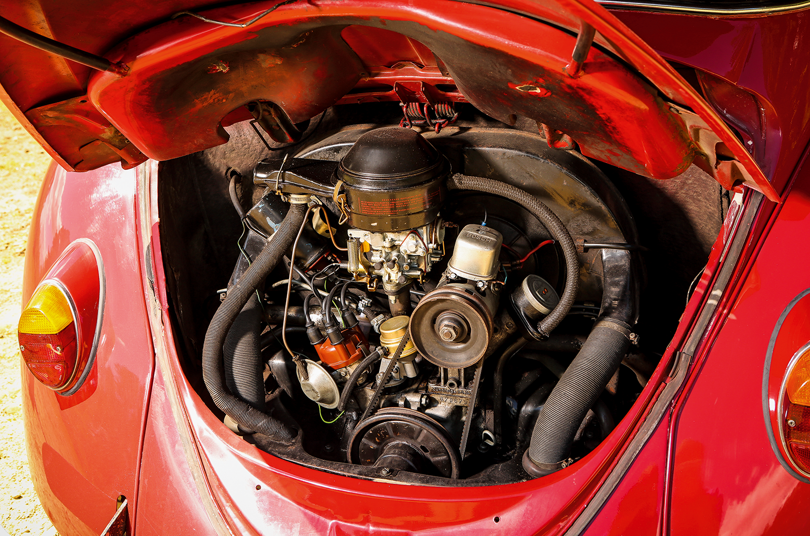 Classic & Sports Car – Sixties summer stunners: Herald vs Beetle vs Caravelle