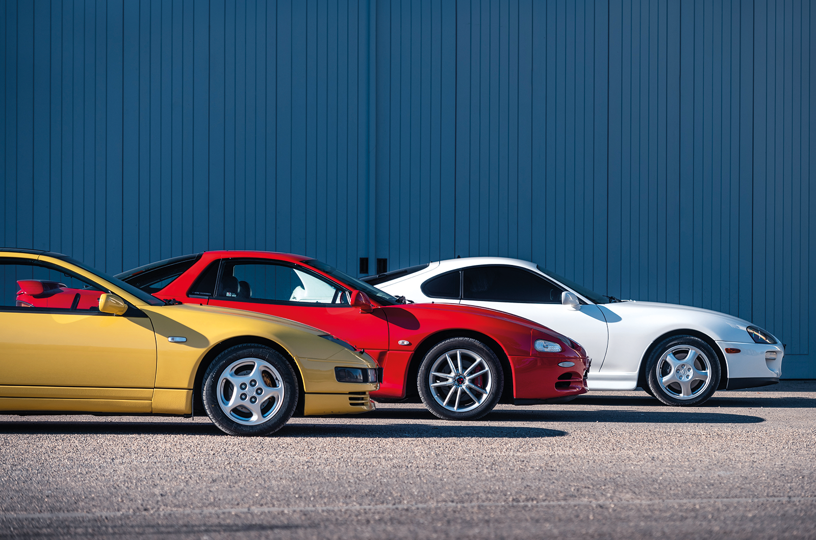 Classic & Sports Car – Street fighters: Mitsubishi 3000GT vs Toyota Supra vs Nissan 300ZX