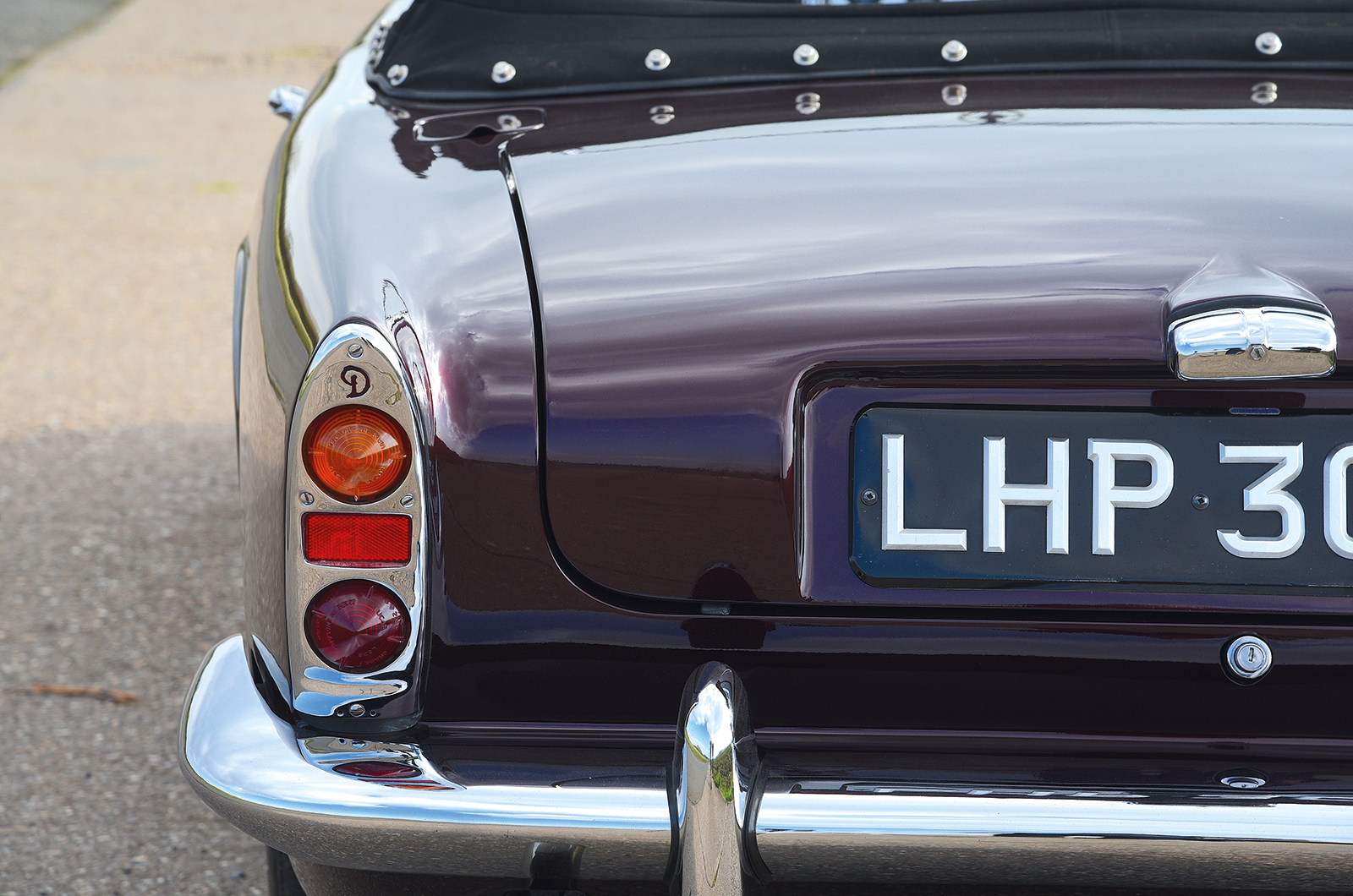 Classic & Sports Car – The Daimler Dart that never was – and the earliest SP250