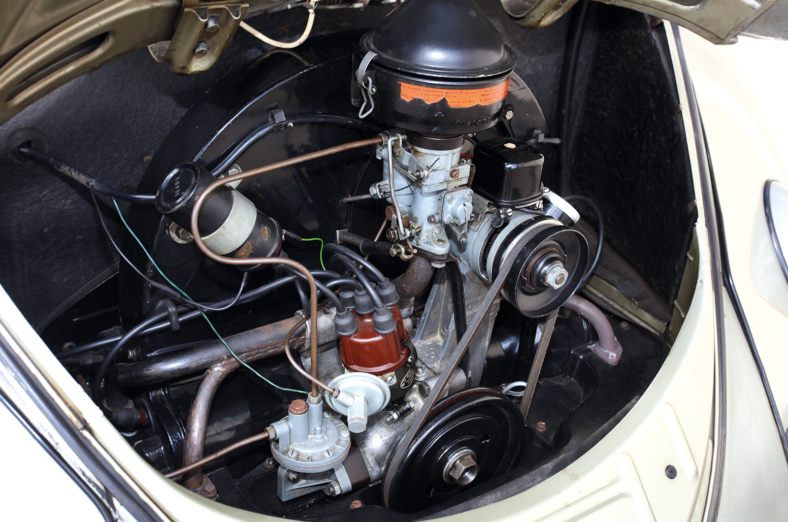 Classic & Sports Car – Love is in the air: Honda N360, Citroën Ami 8 and Volkswagen Beetle