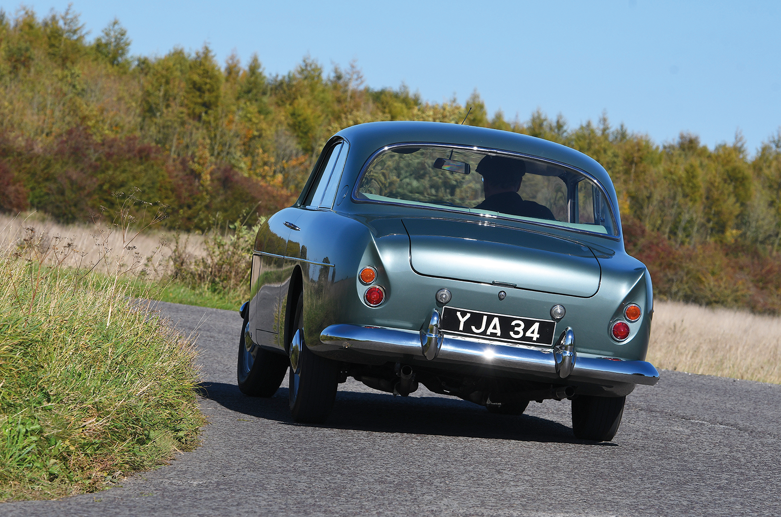 Classic & Sports Car – Transatlantic hybrids: Bristol 407, Jensen C-V8 and Gordon-Keeble GK1