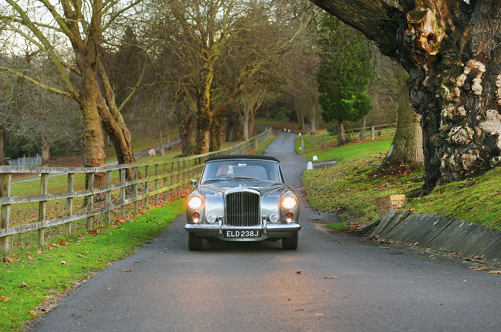 Classic & Sports Car – Perfection? This is a stunning Bentley S2 Park Ward Continental restoration