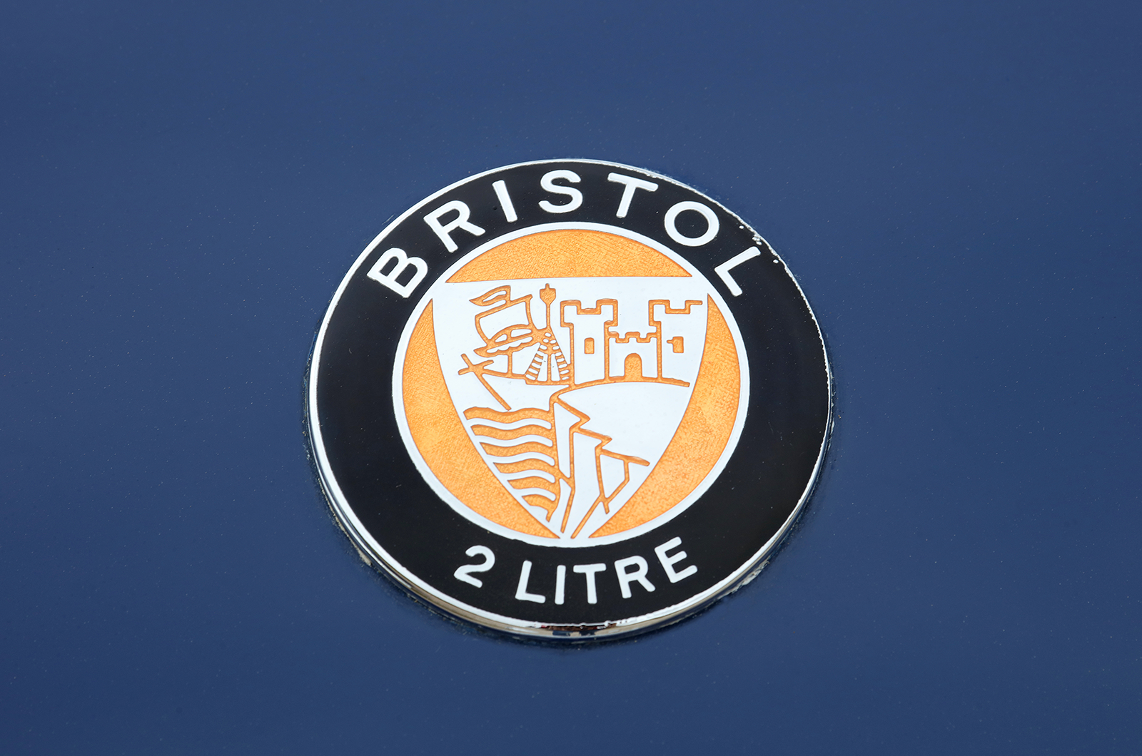 Classic & Sports Car – From the past with presence: Bristol 405 vs Lagonda 3 Litre