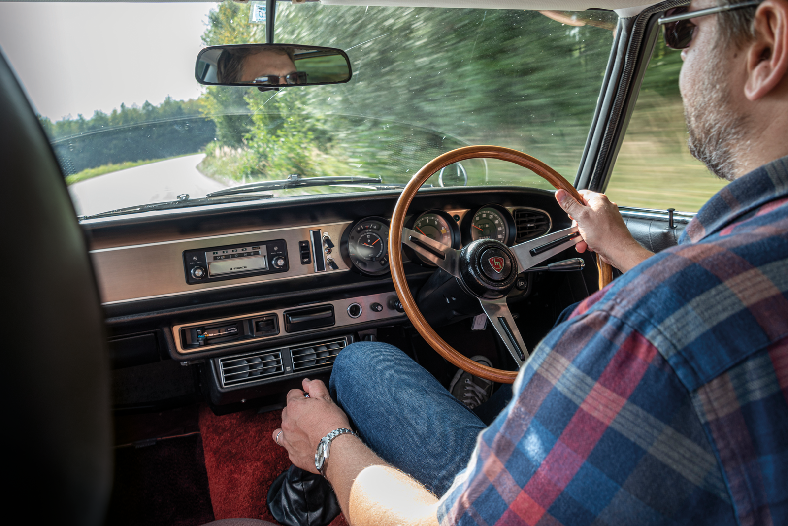 Classic & Sports Car – Quiet revolutionary: Mazda R130 Luce